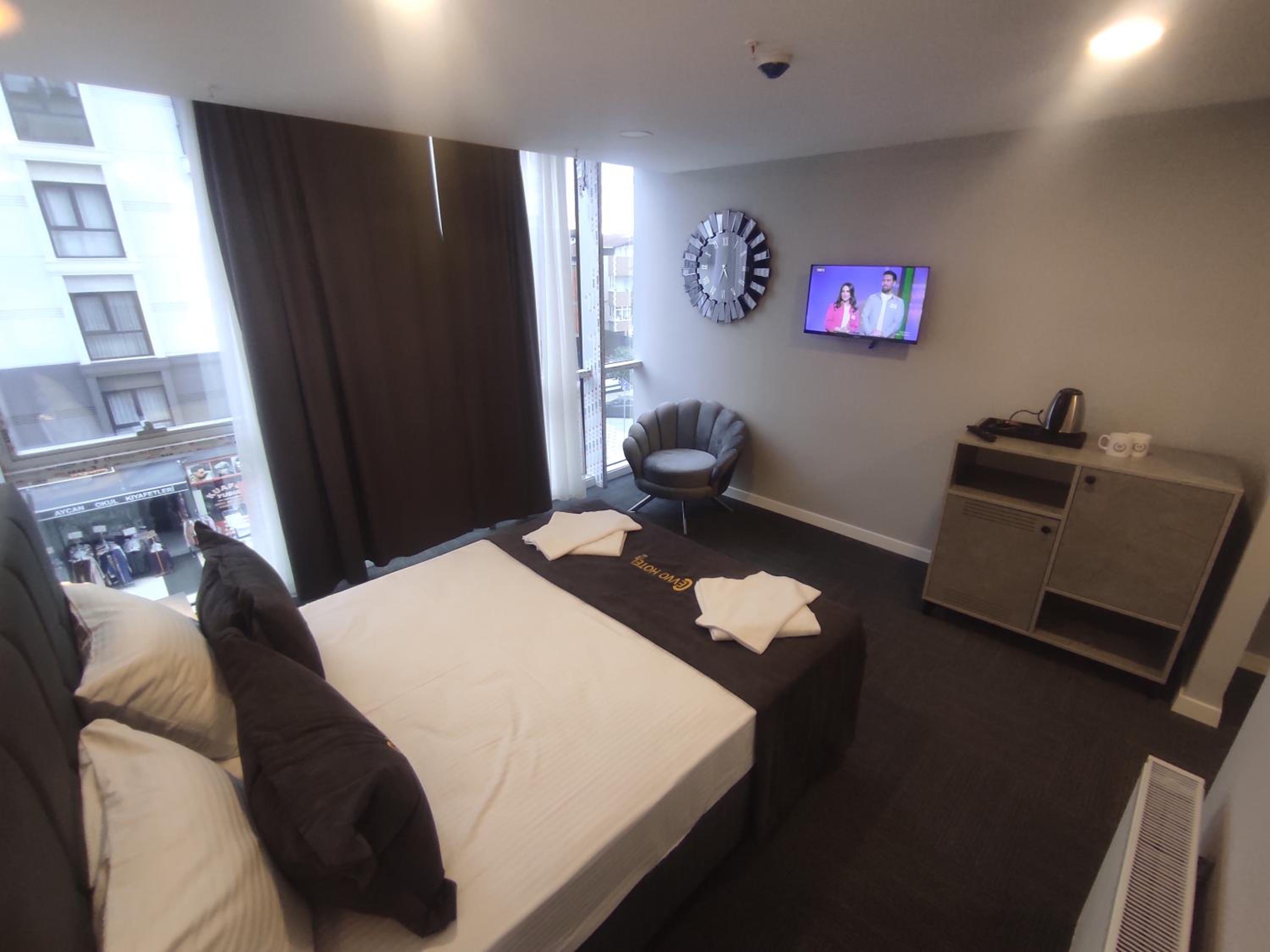Large Double Room photo 2
