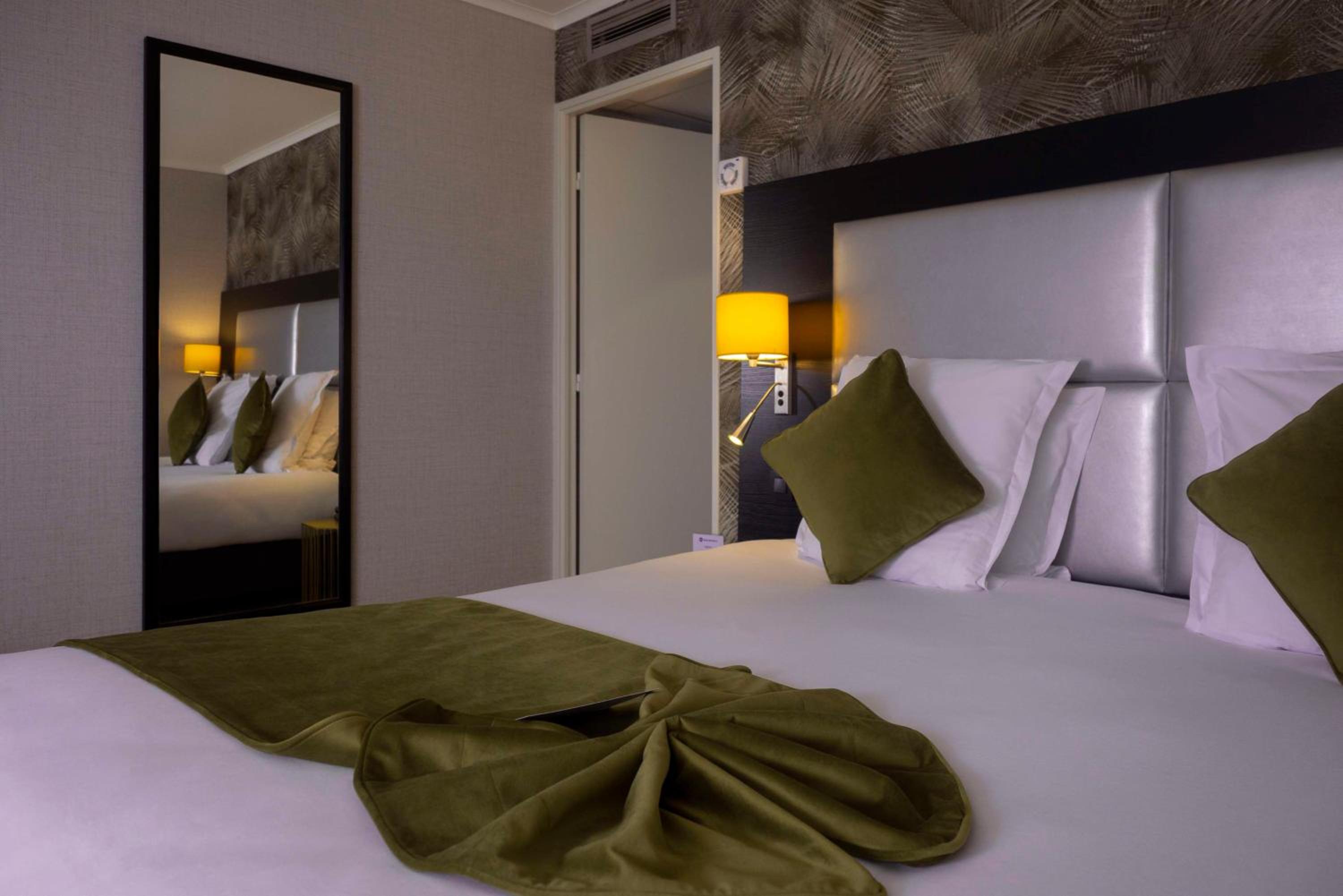 Superior King Room