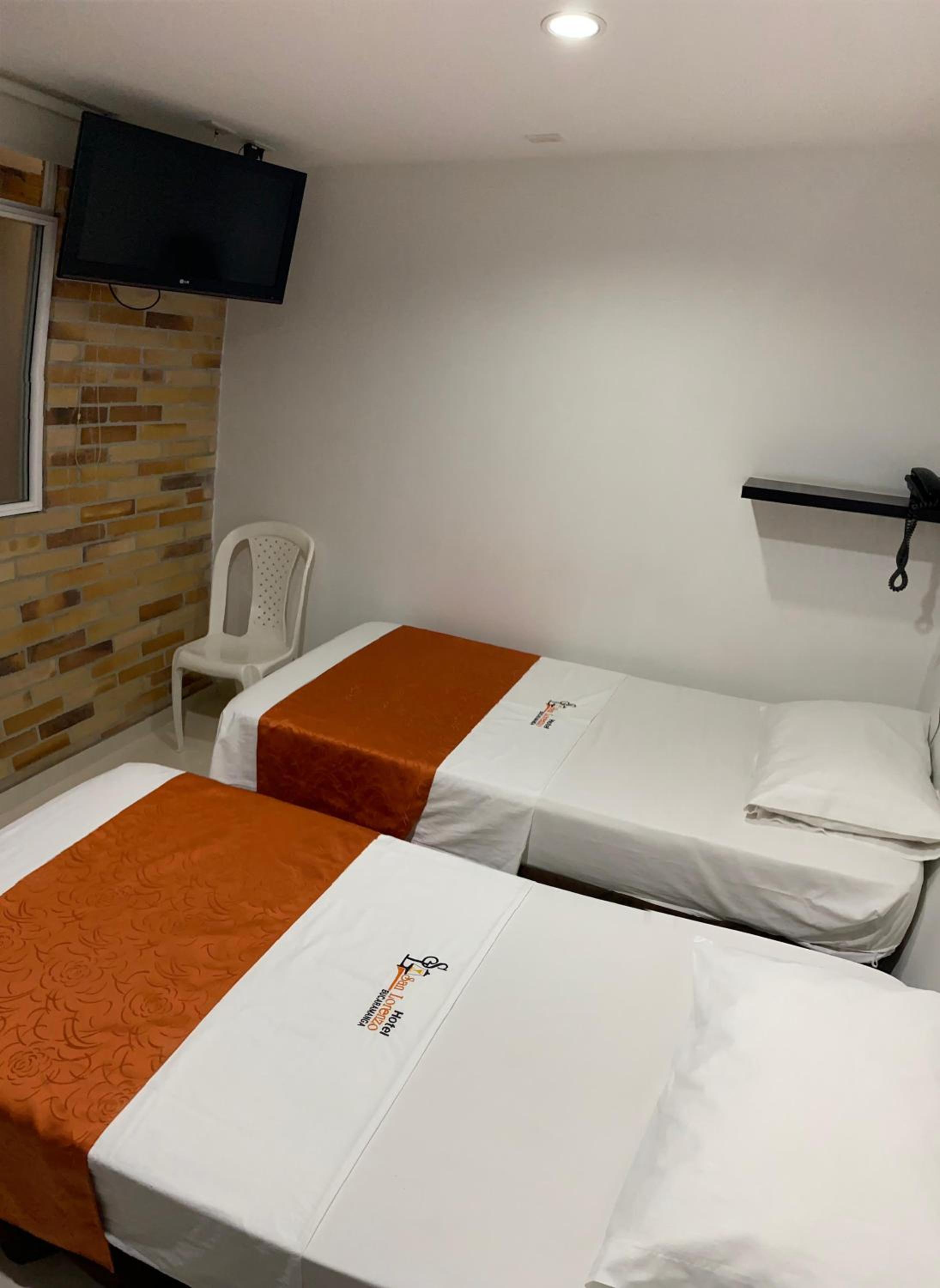 Double or Twin Room photo 2