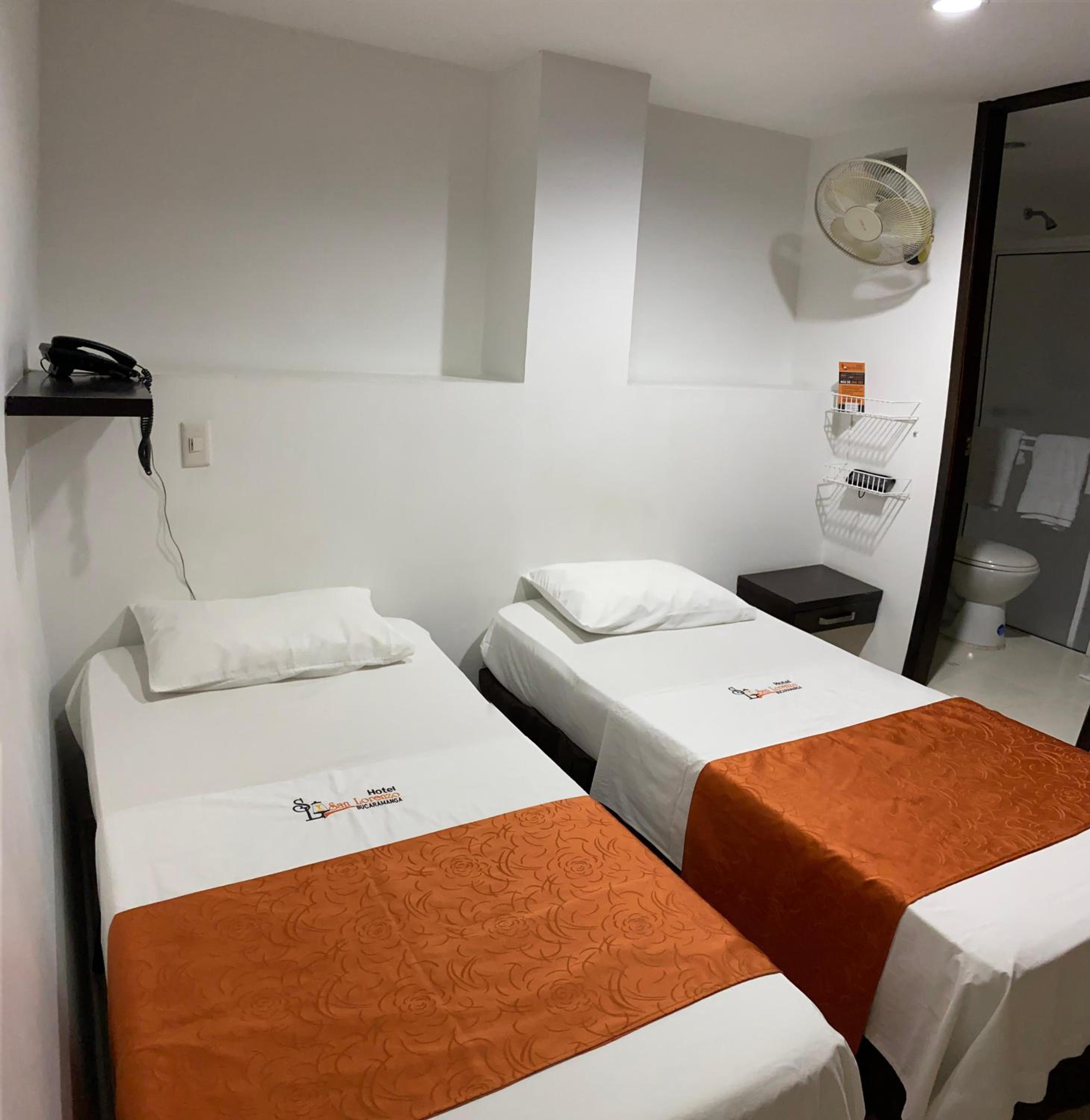 Double or Twin Room photo 3