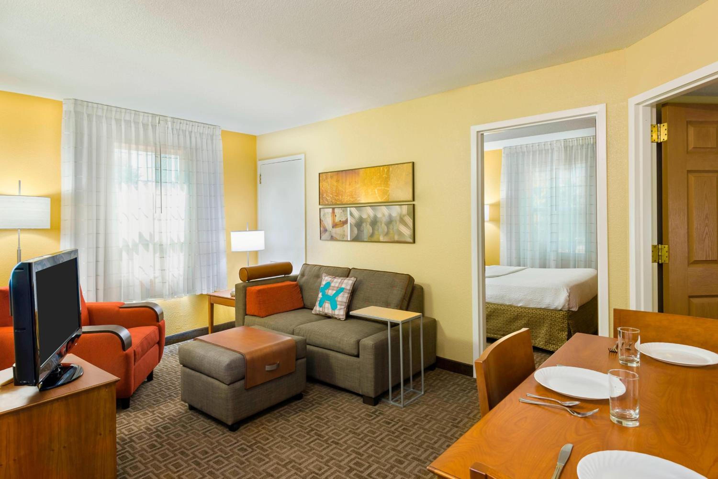 Two-Bedroom Suite photo 3