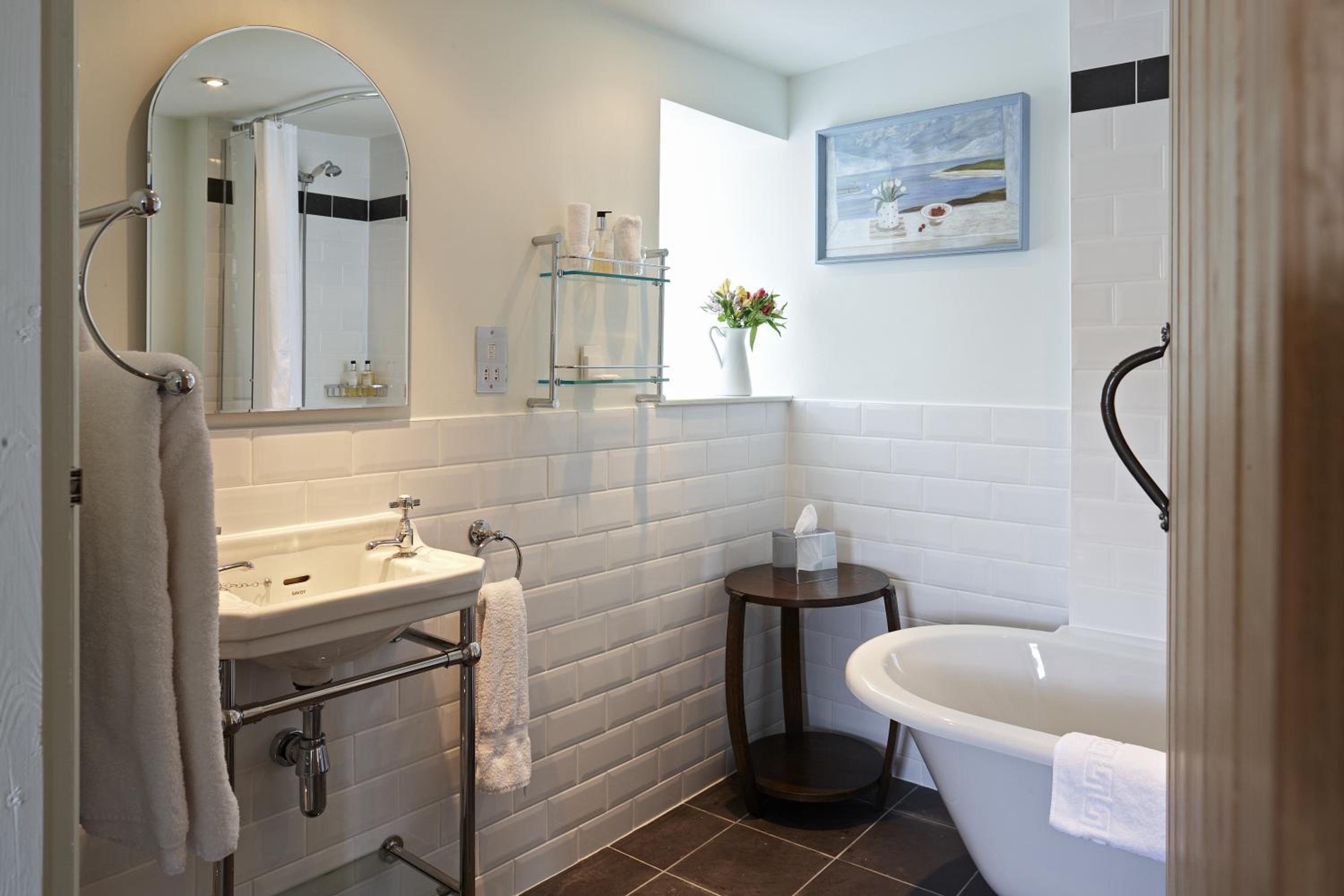 Deluxe Double or Twin Room with City View photo 3