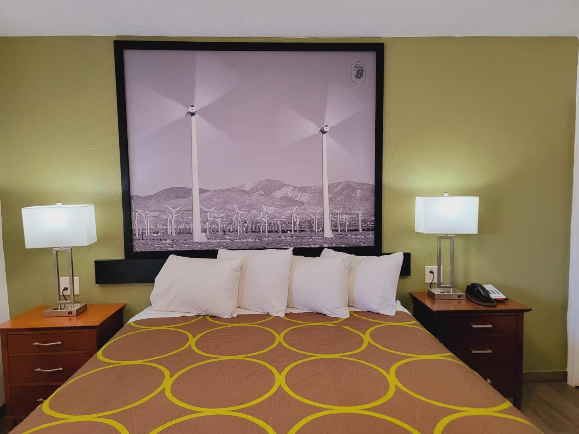 Queen Room with One Queen Bed and Roll-In Shower - Mobility Accessible - Non-Smoking - Photo 1