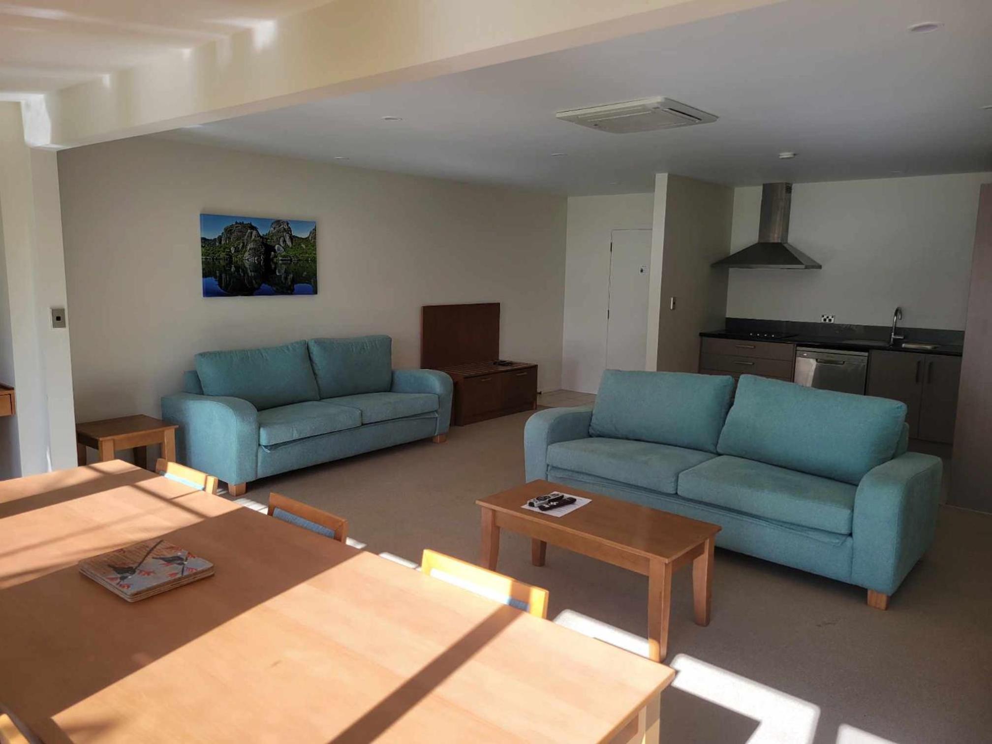 Deluxe Suite - Beachfront - Photo 2
