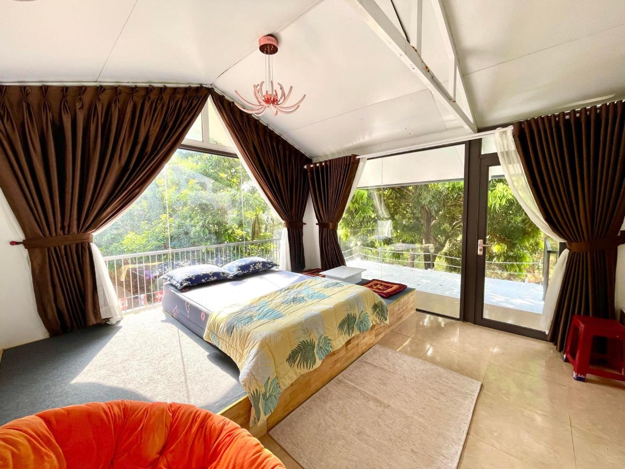 King Room with Lake View photo 1