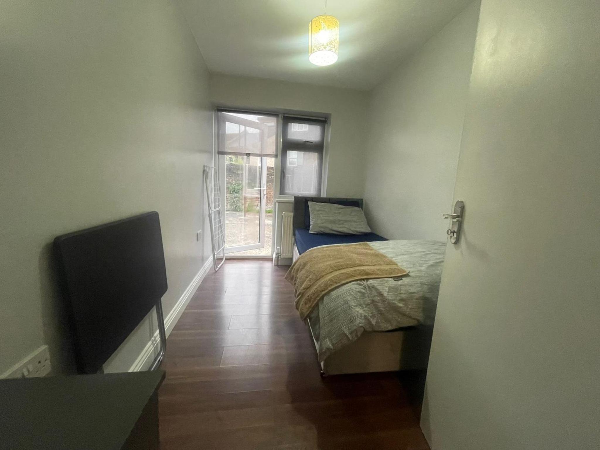Two-Bedroom Apartment photo 3