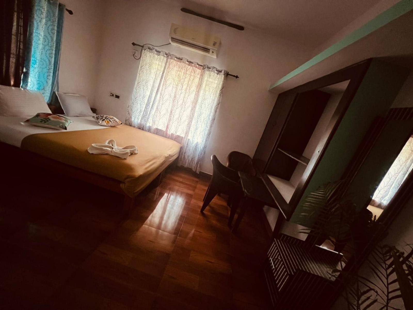 Triple Room with Private Bathroom photo 3