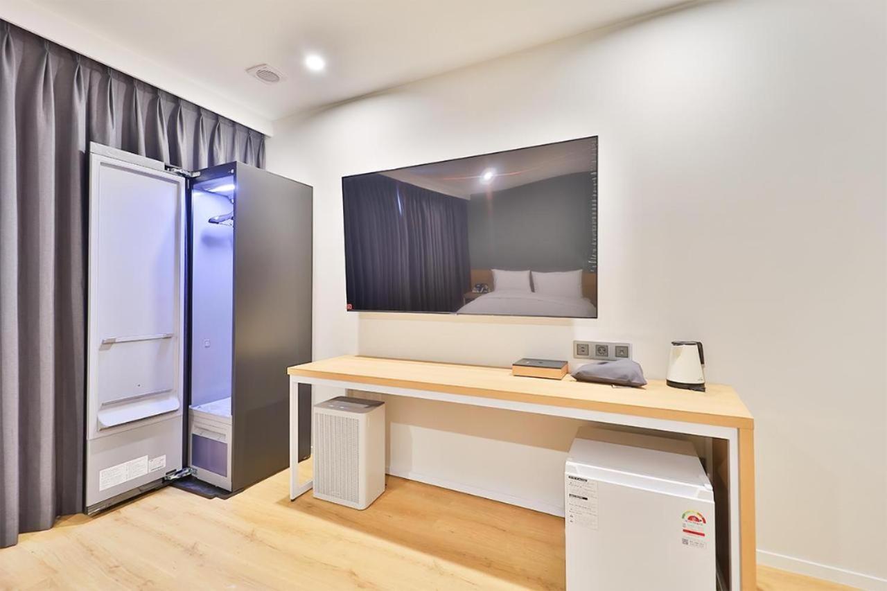 Family Twin Room - Photo 3