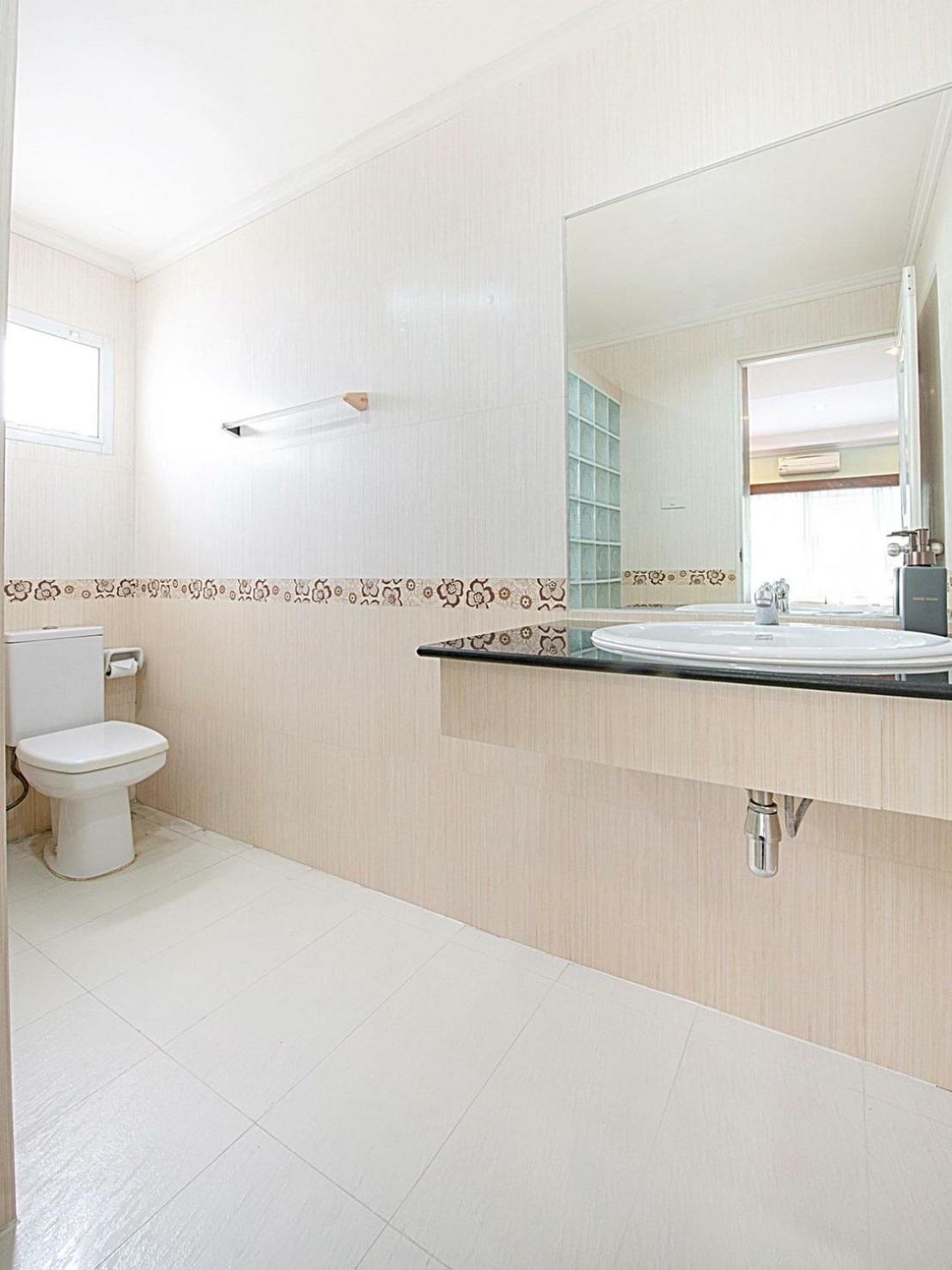 Superior Suite - Photo 3