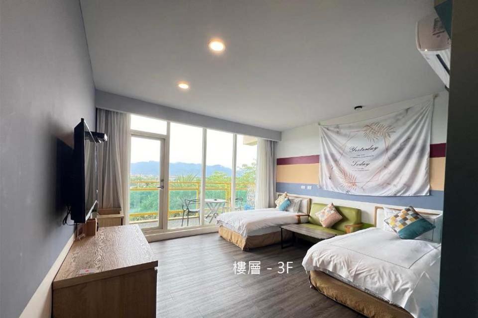 Twin Room with View