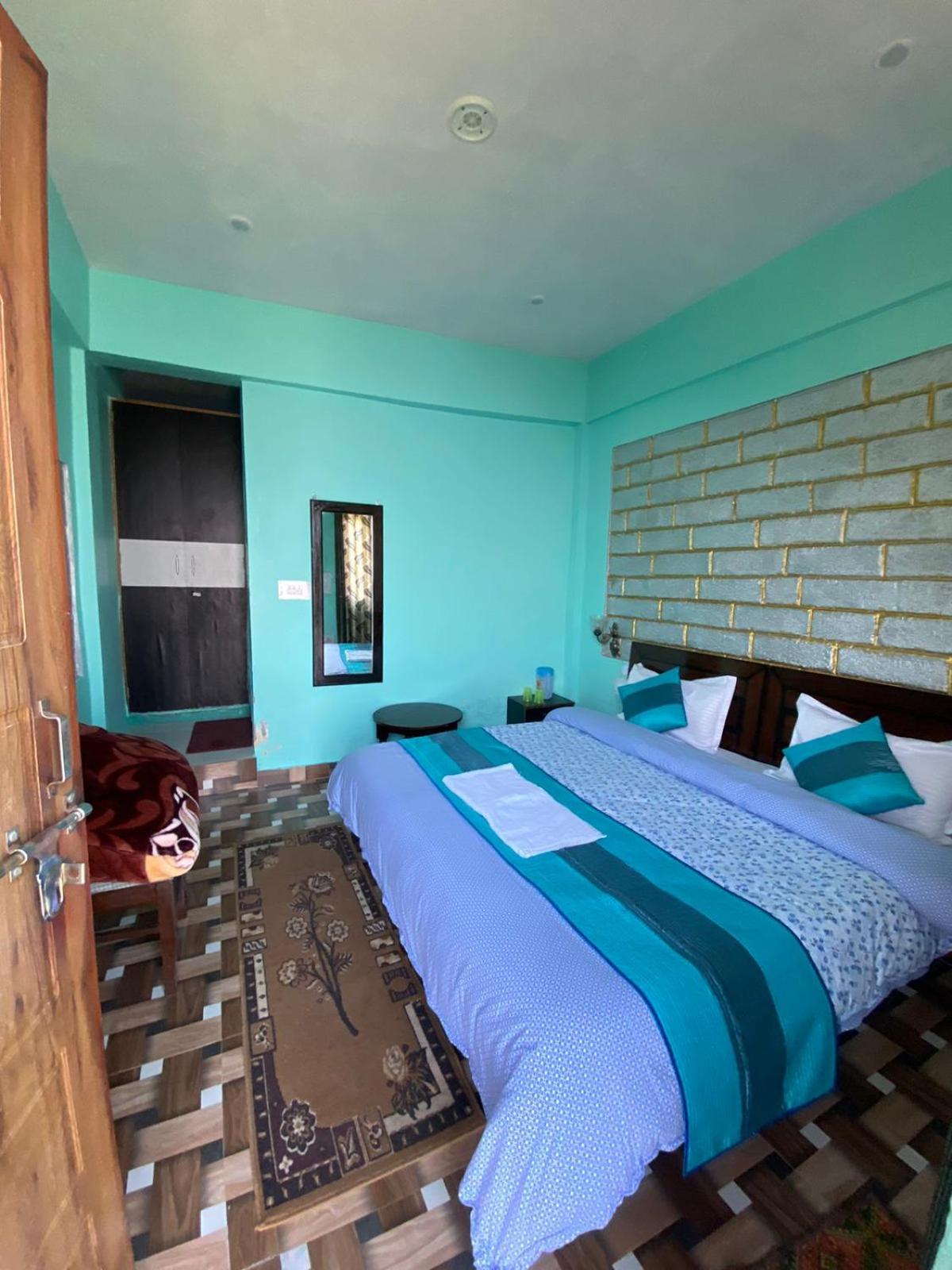 One-Bedroom House photo 2