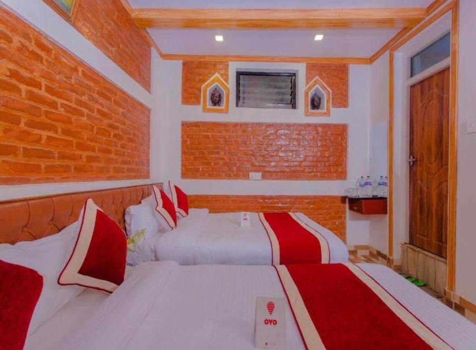 Economy Triple Room