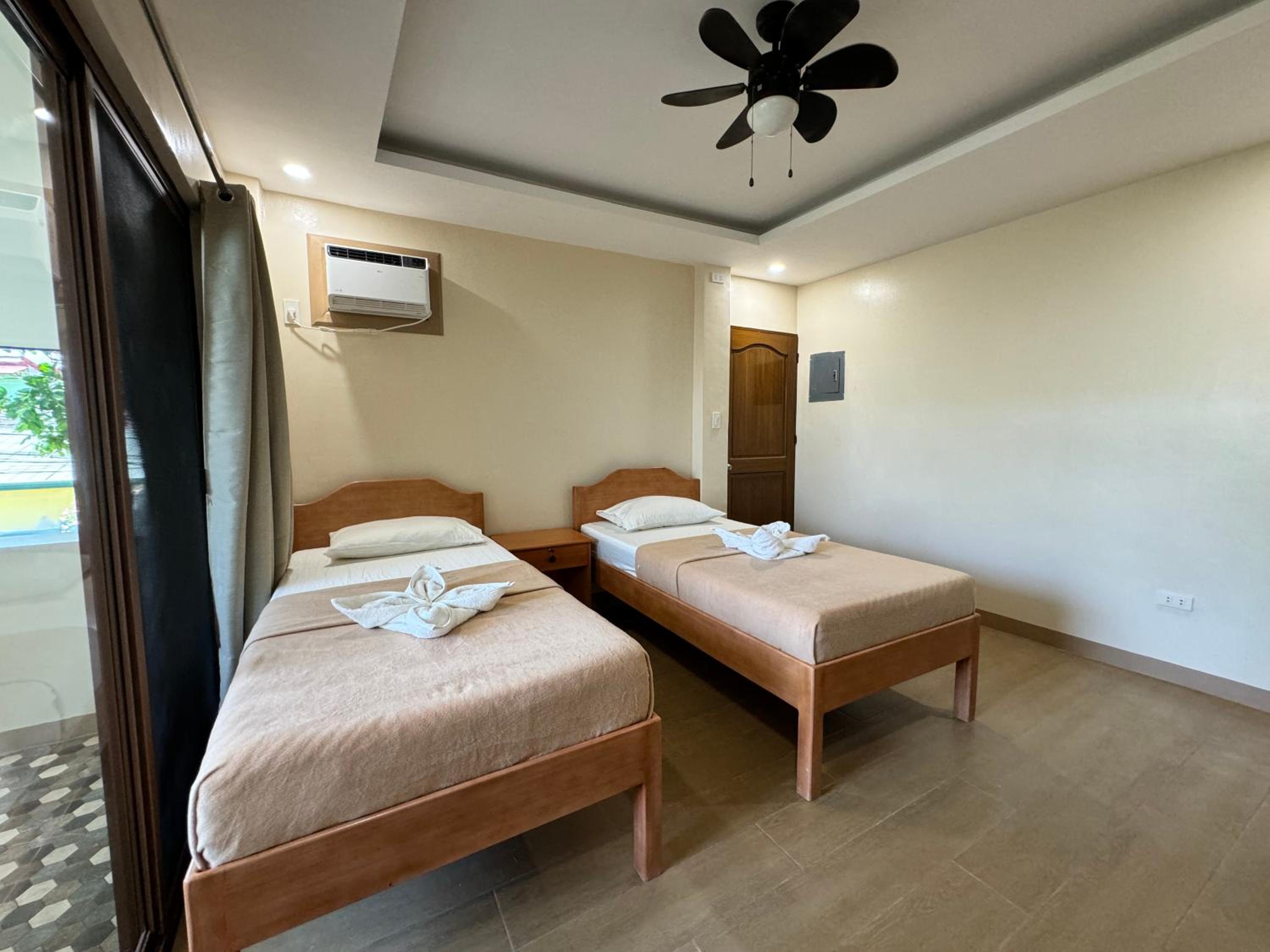 Twin Room with Garden View - Photo 1
