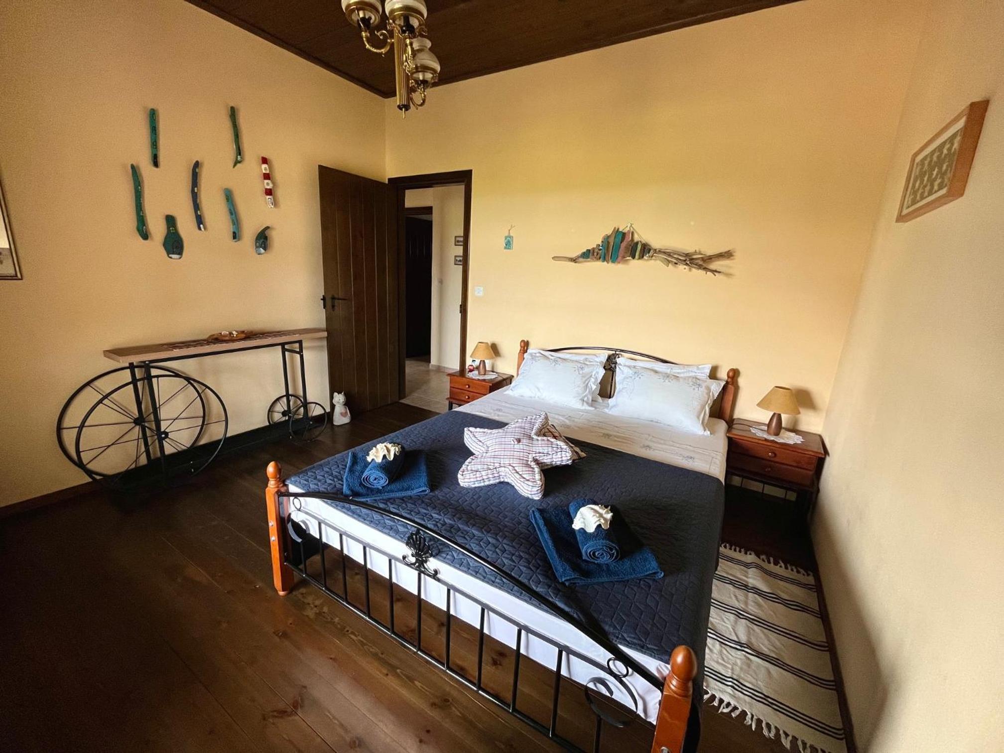 Three-Bedroom Villa photo 2