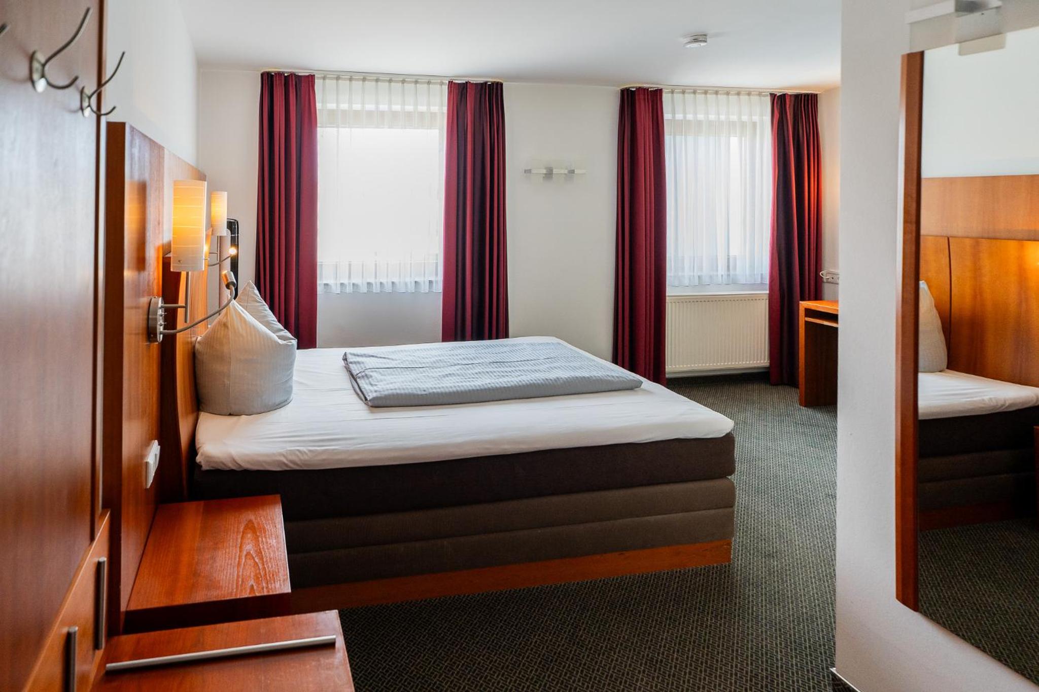 Single Room photo 1