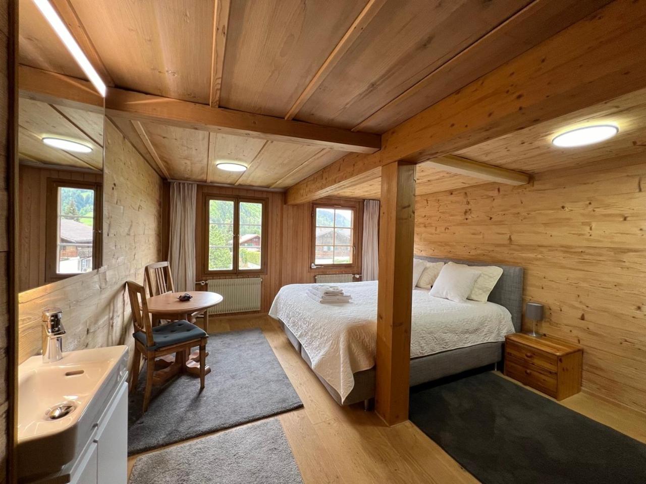 Double or Twin Room with Mountain View - Photo 6