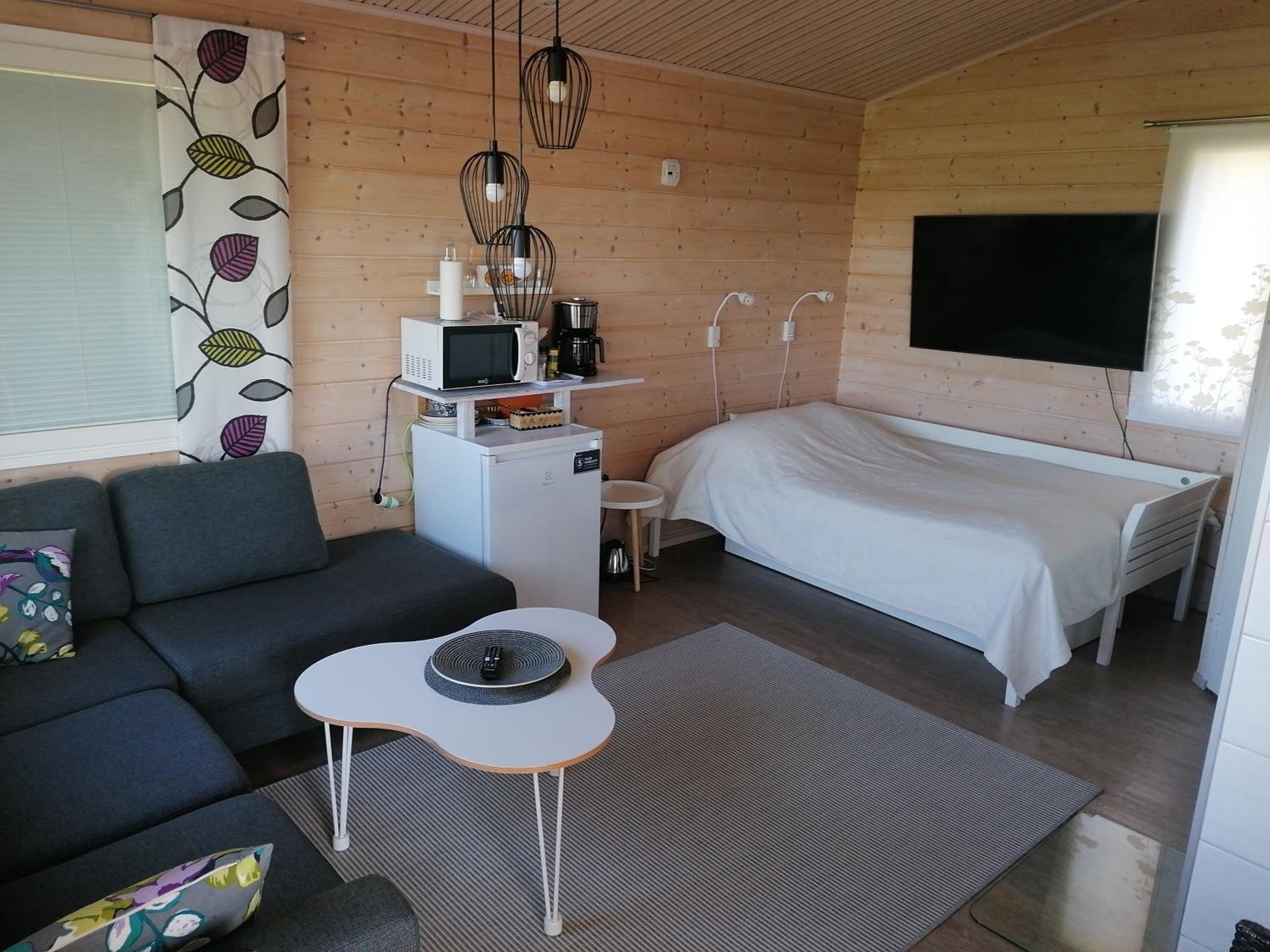One-Bedroom House photo 1