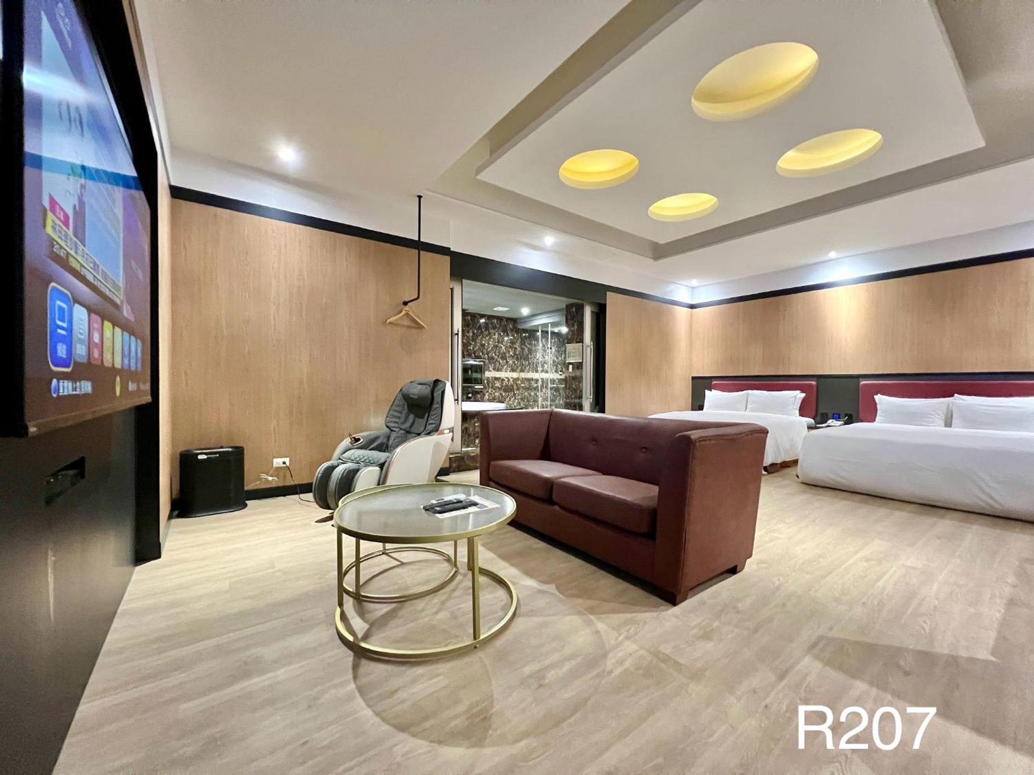 Quadruple Room with Bath photo 1