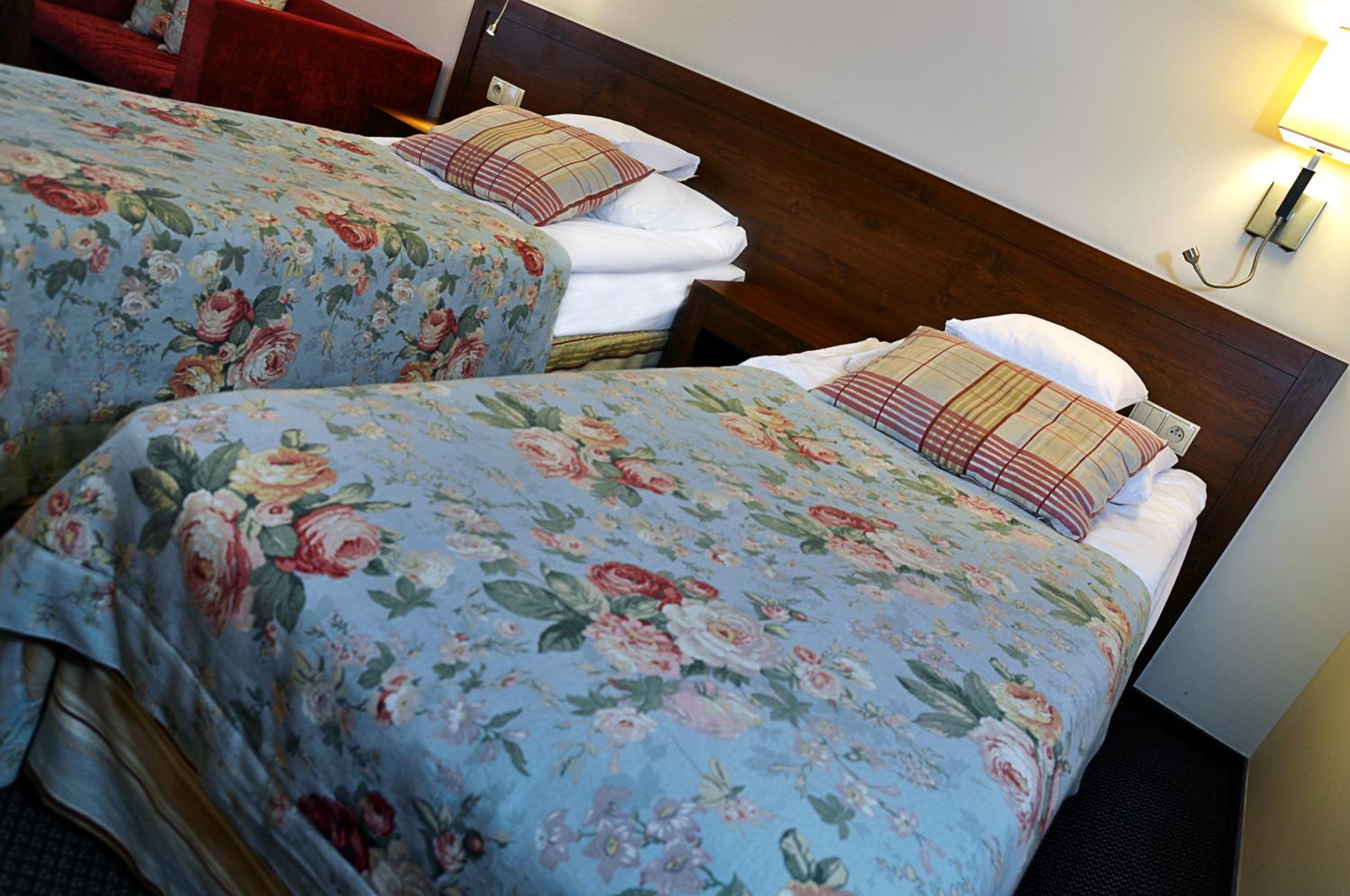 Twin Room - Photo 1
