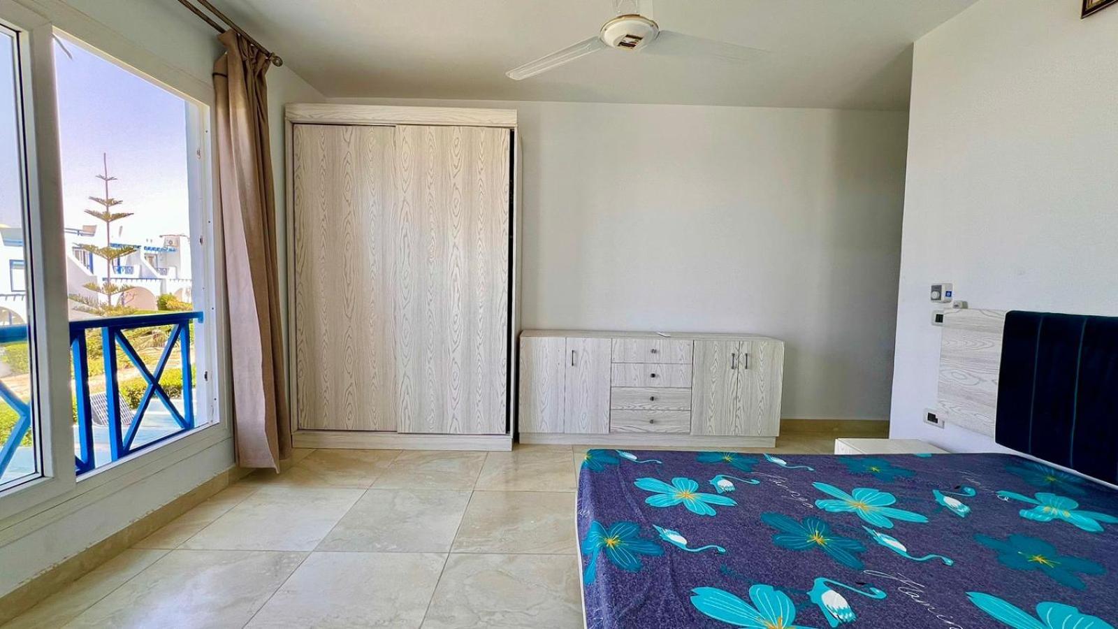 Villa photo 3