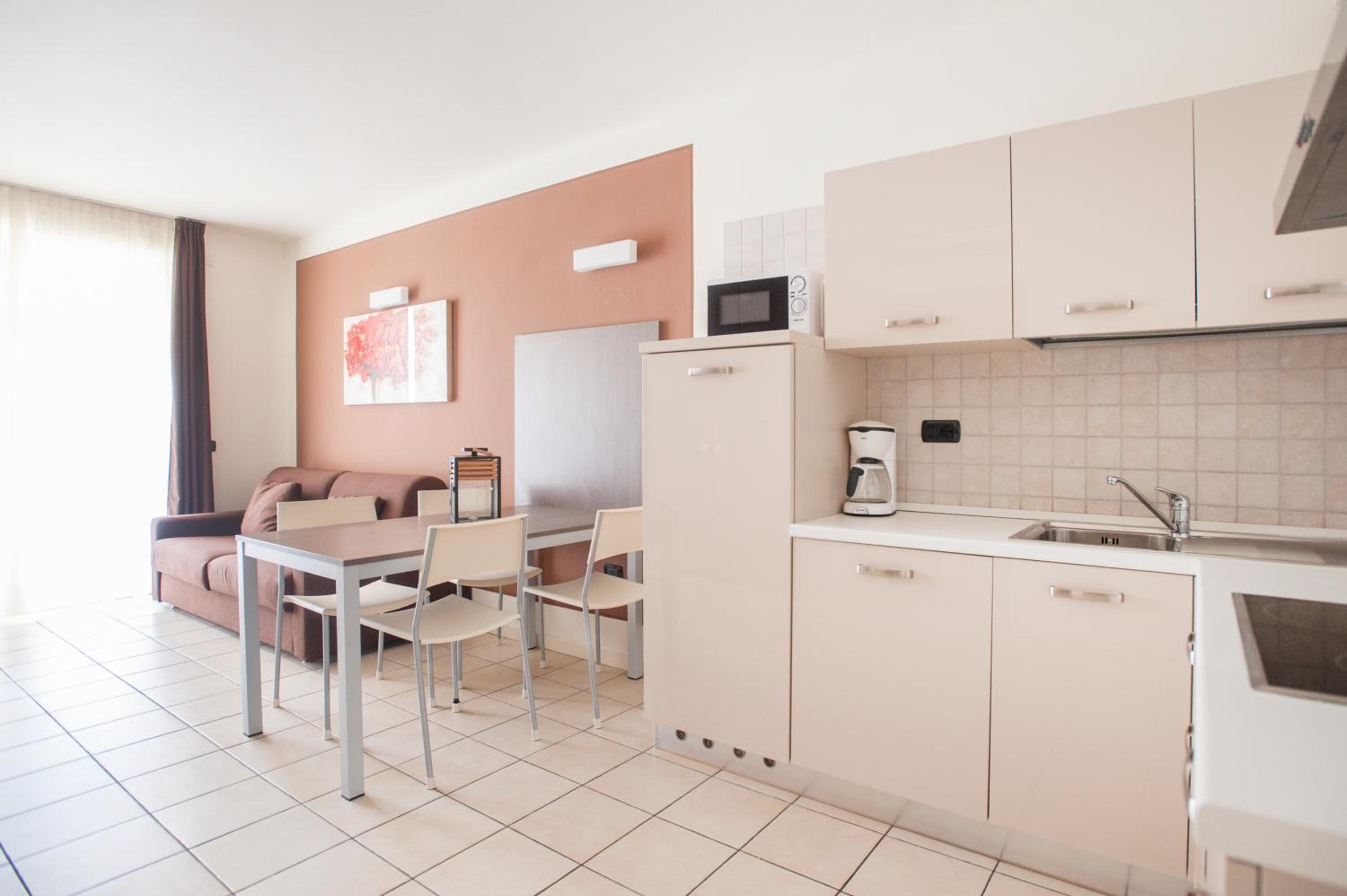 Apartment - Ground Floor photo 2