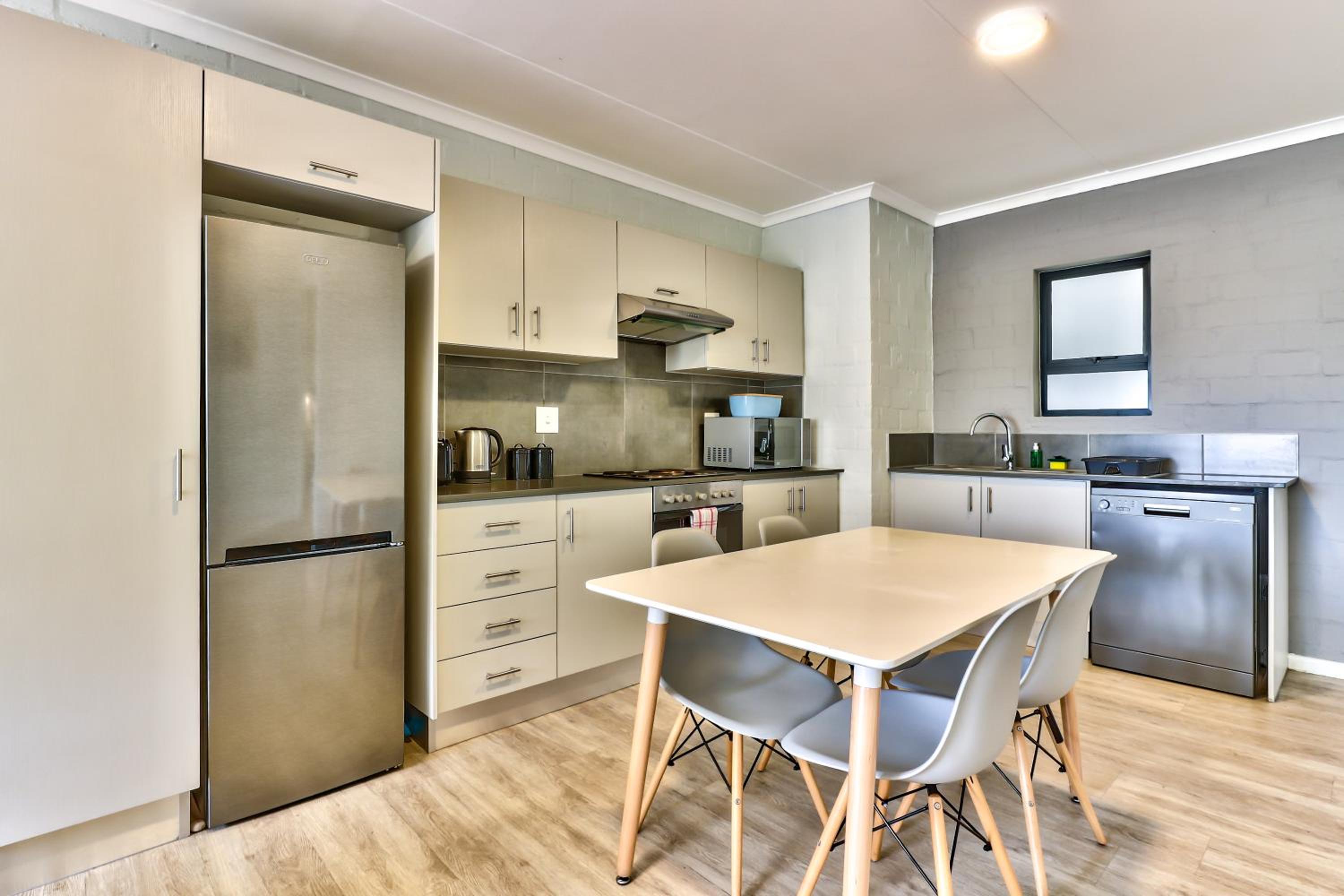 Two-Bedroom Apartment - Photo 20