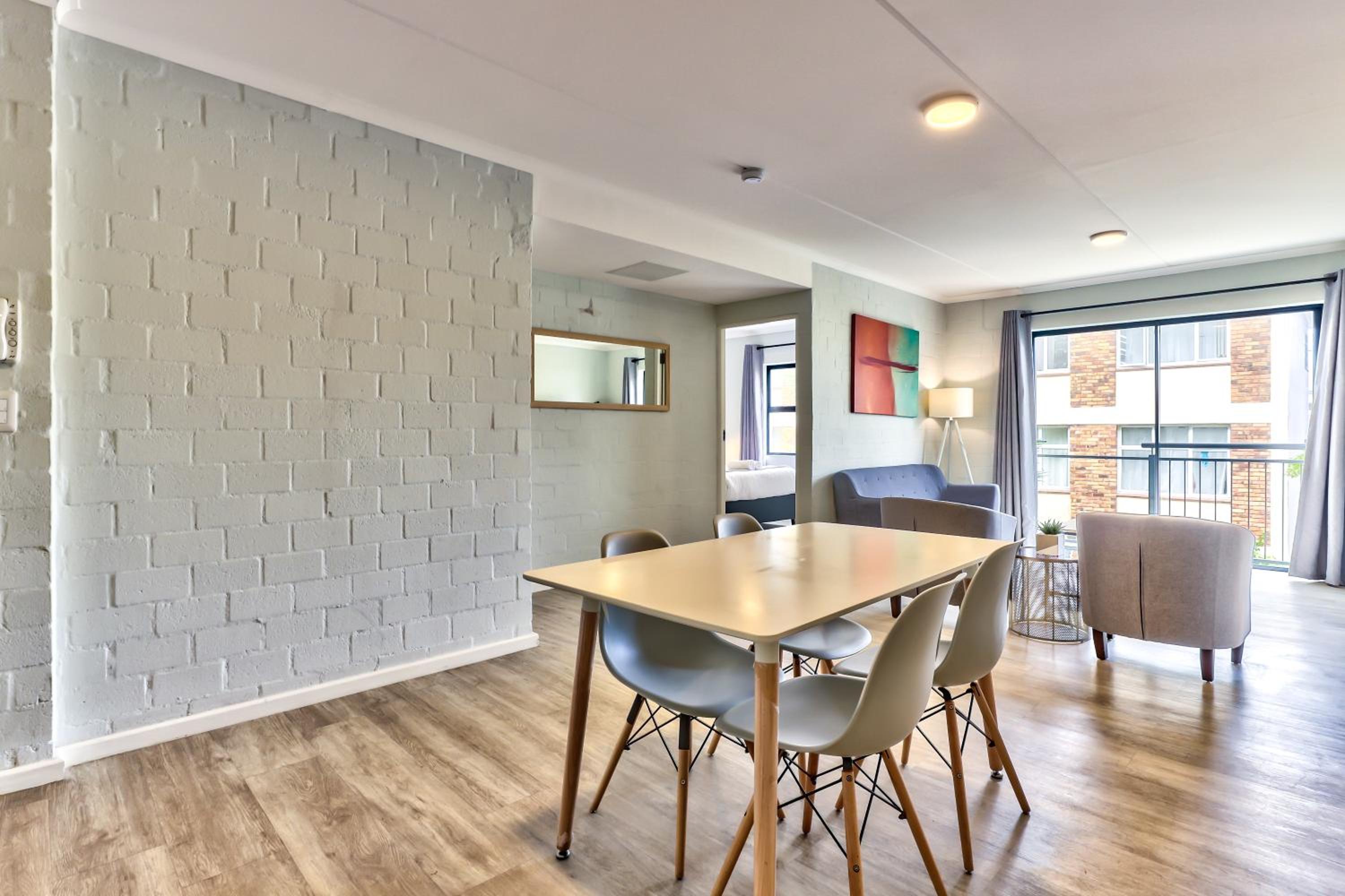 Two-Bedroom Apartment - Photo 19