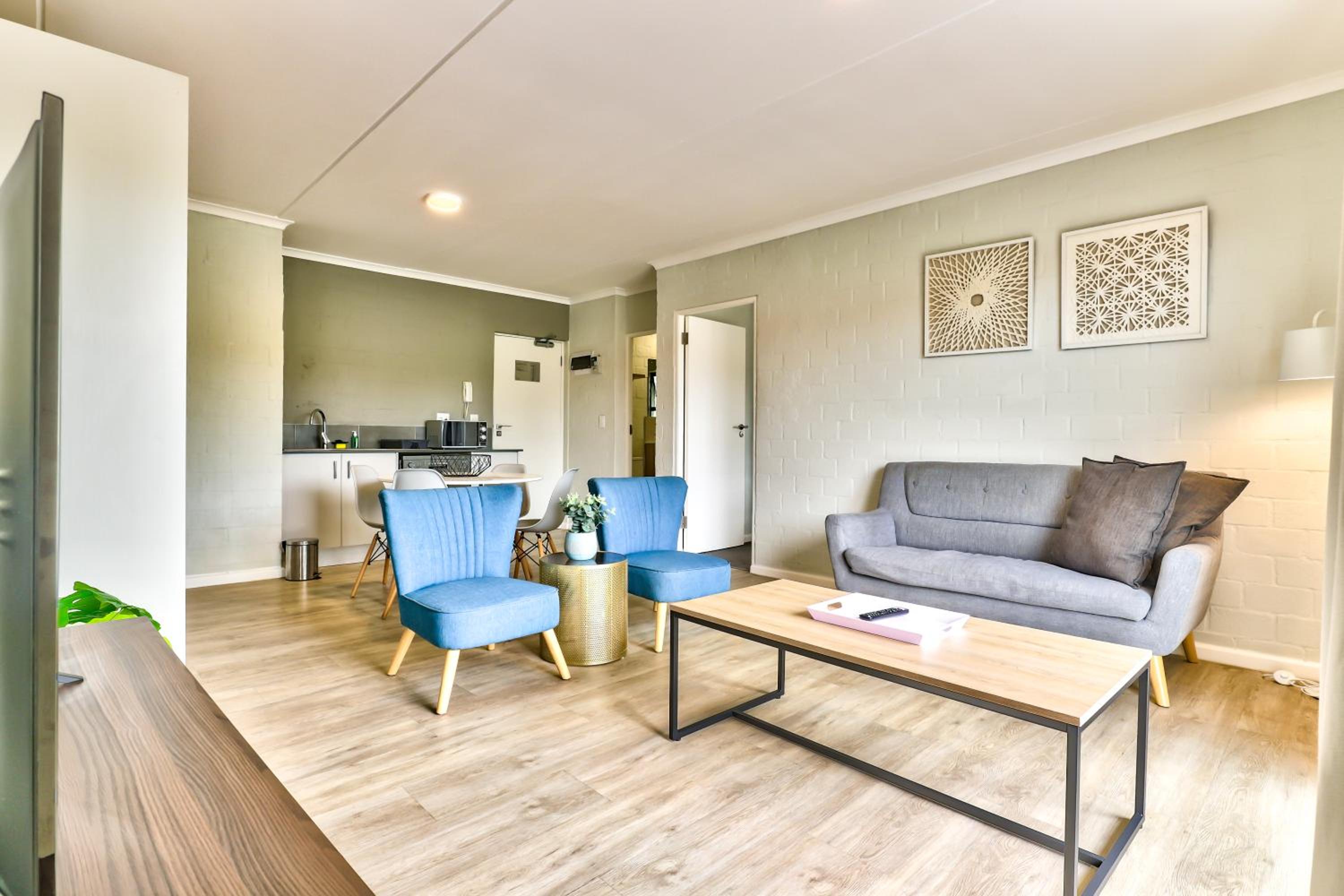 One-Bedroom Apartment - Photo 10