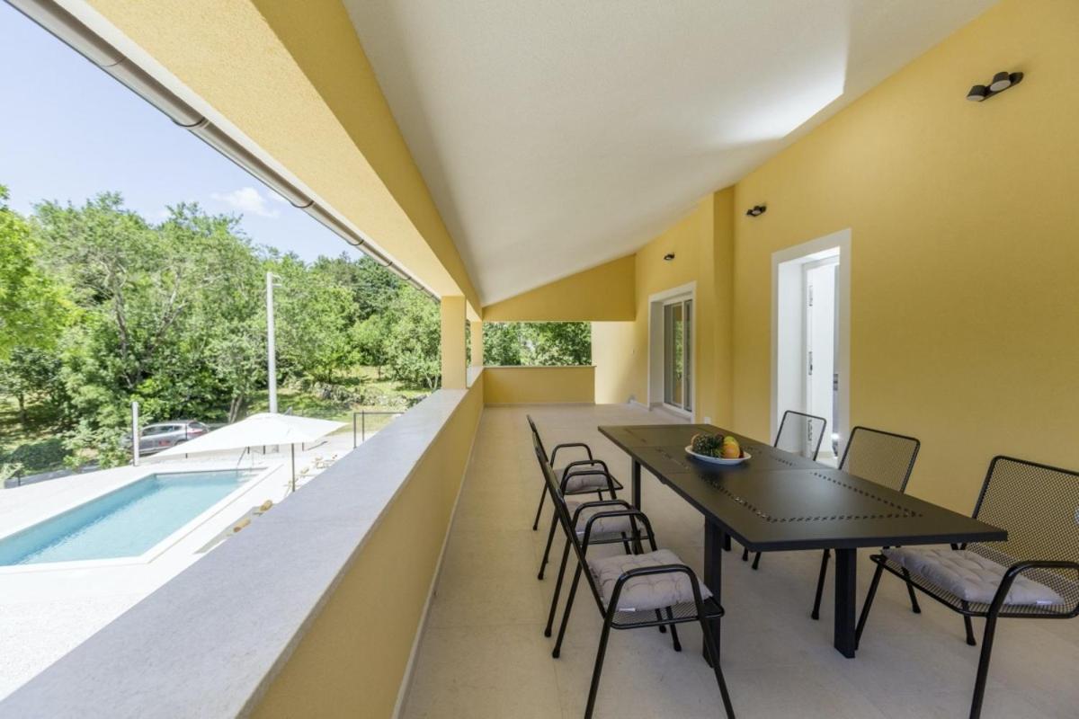 Villa With Private Pool photo 3