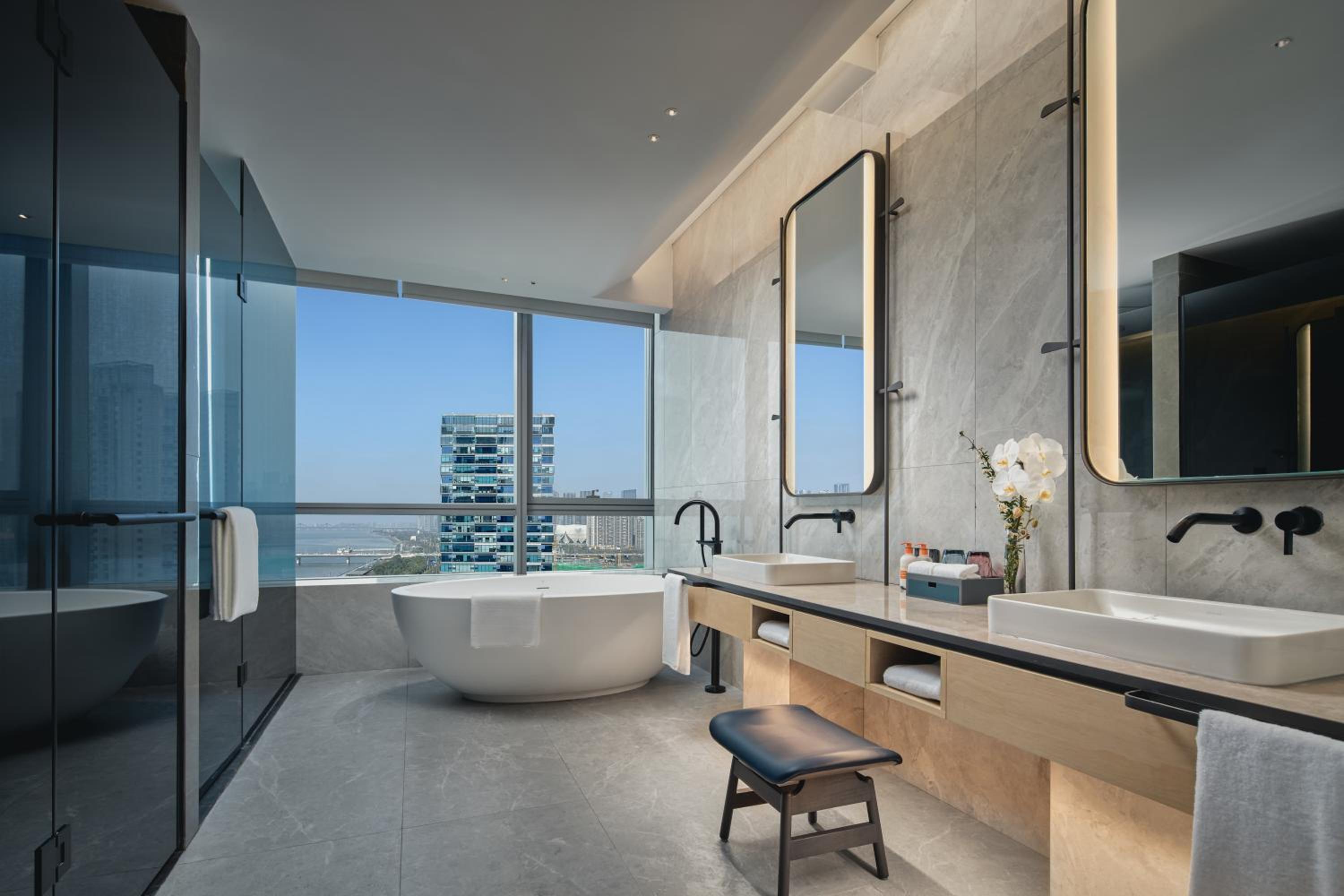 Premium King Room with River View photo 1