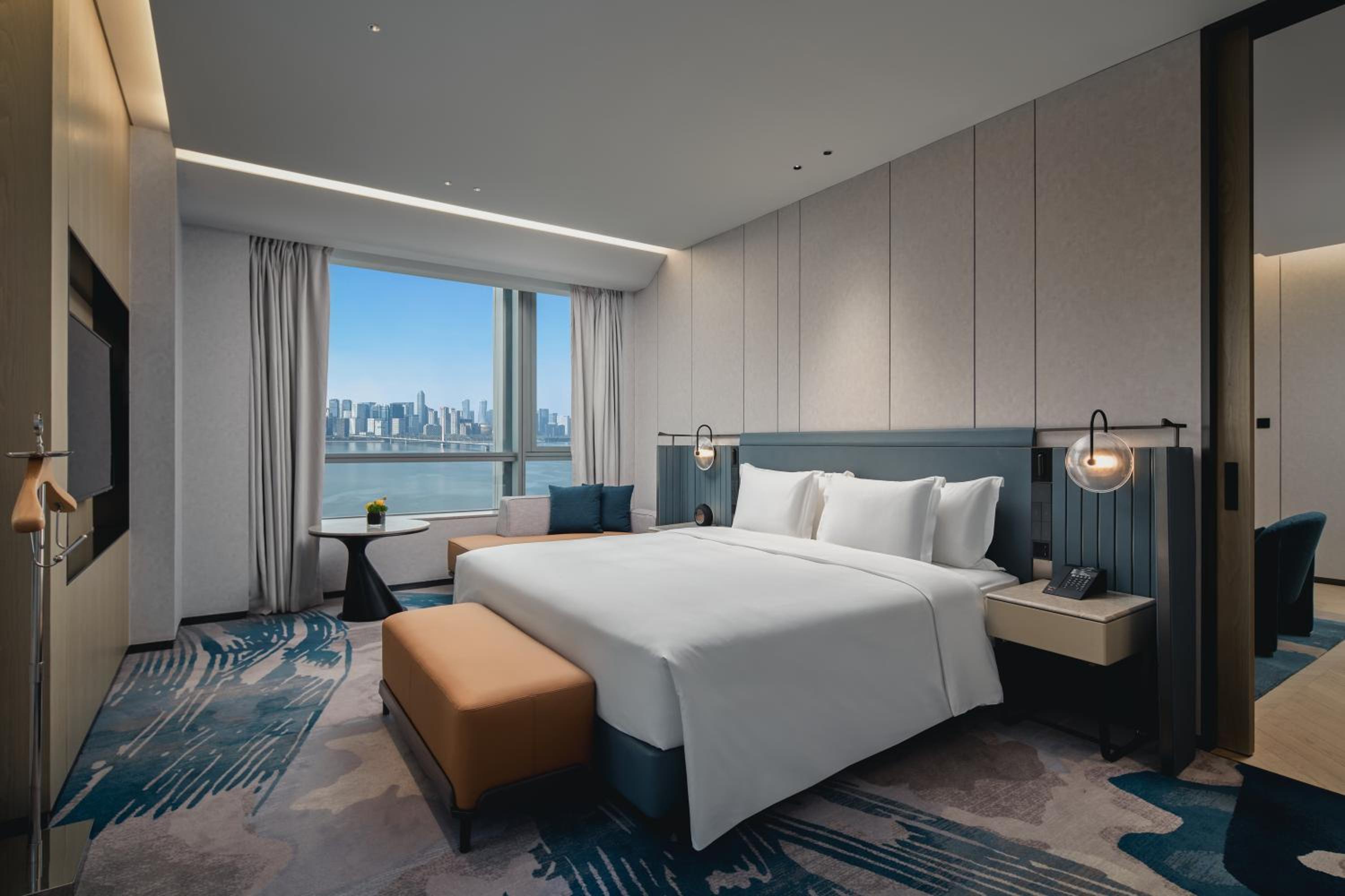 One-Bedroom Suite with River View photo 2