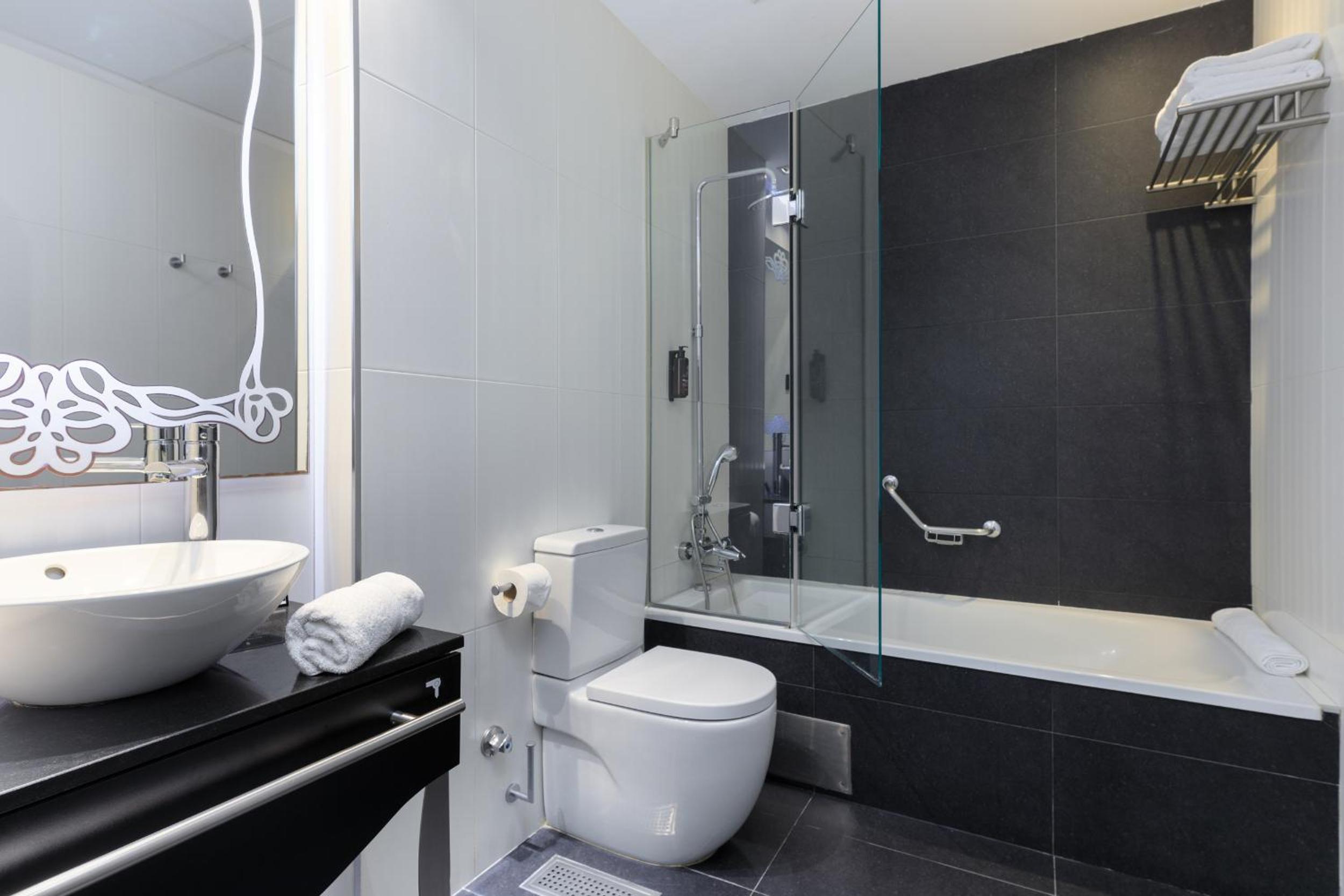 Double or Twin Room photo 3