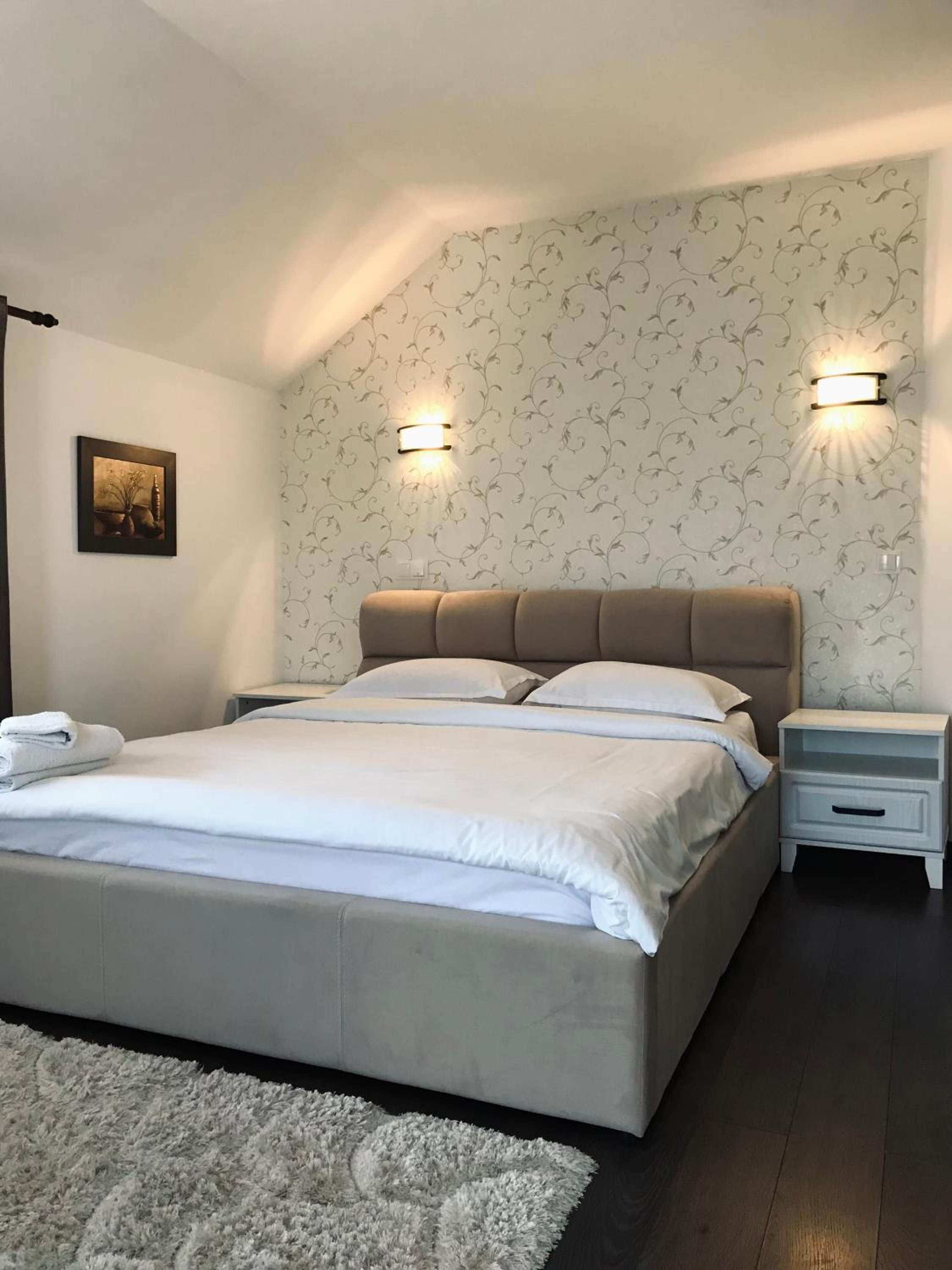 Double Room with Mountain View - Photo 1