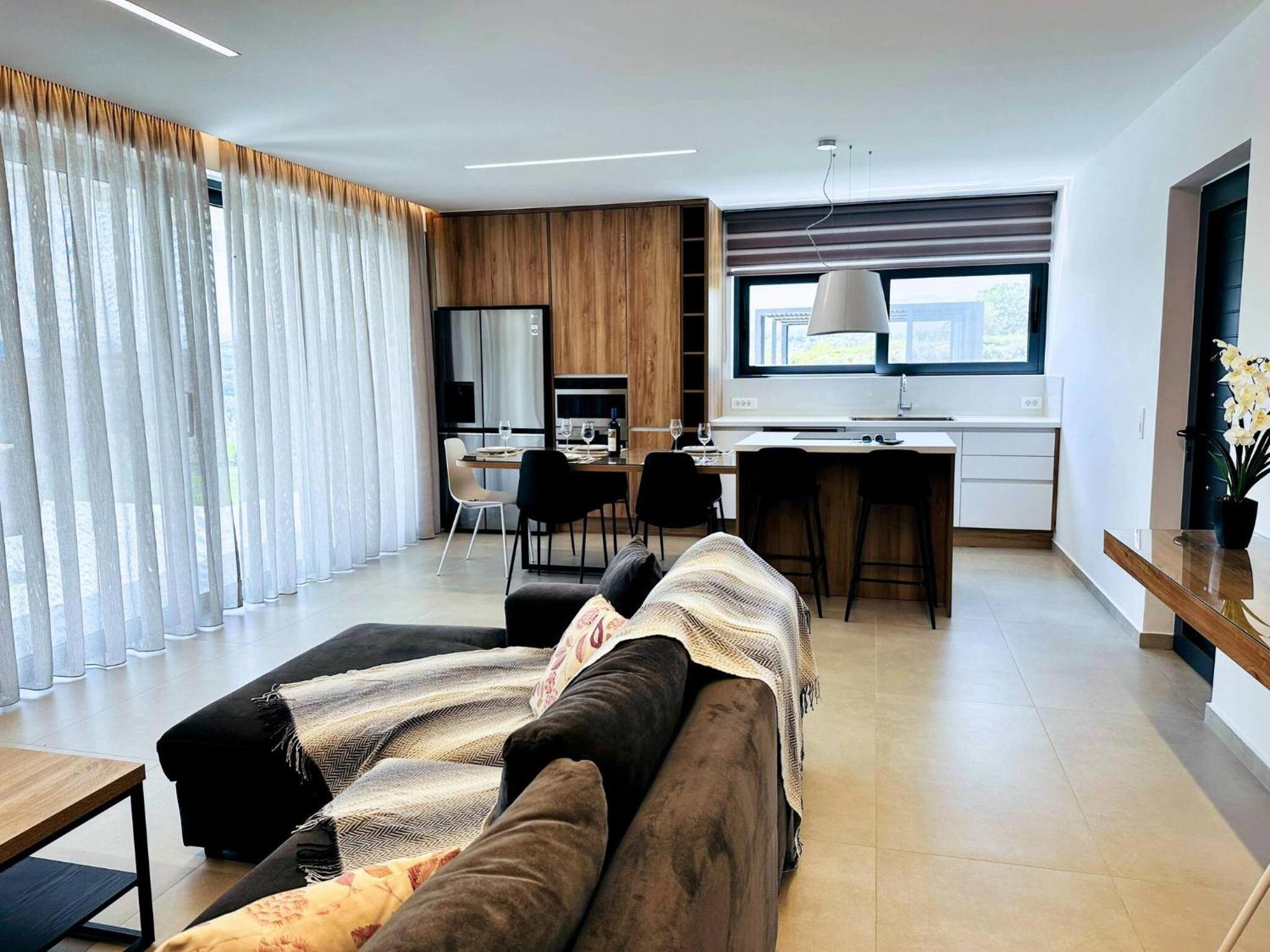 Villa photo 1