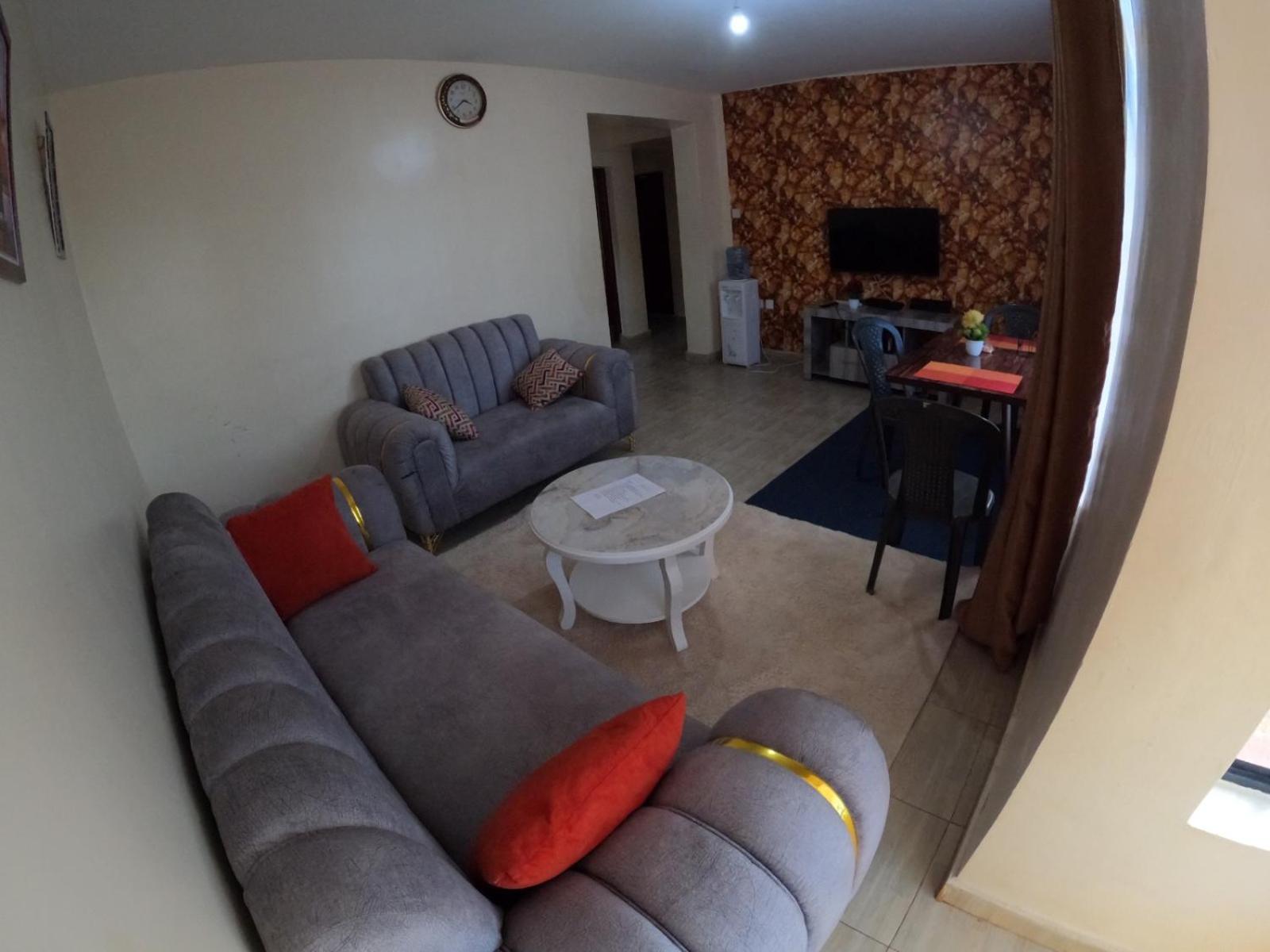 One-Bedroom Apartment photo 3