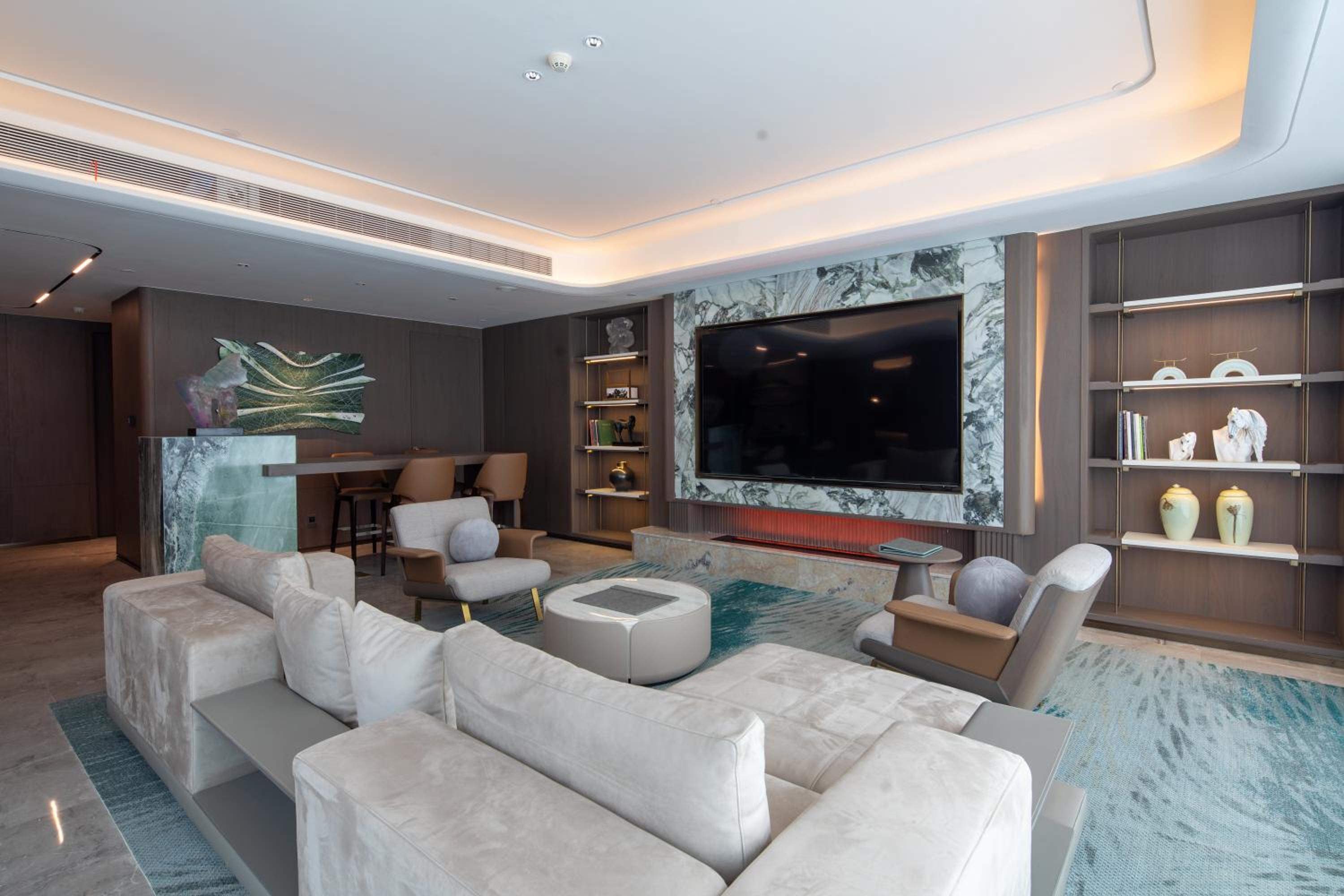 Premium King Suite