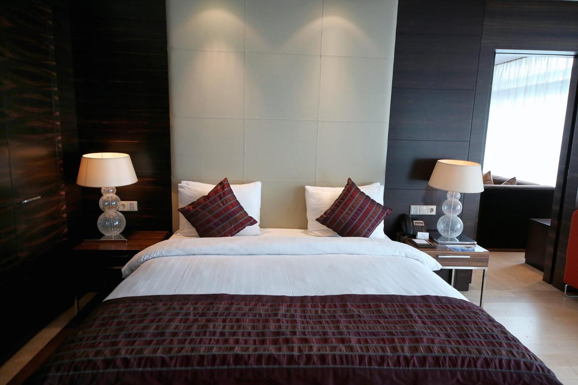 Suite With City View