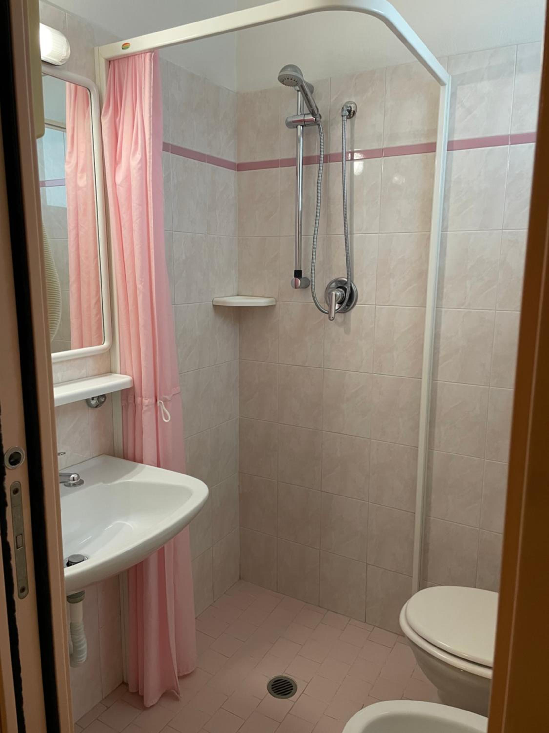 Double or Twin Room photo 2
