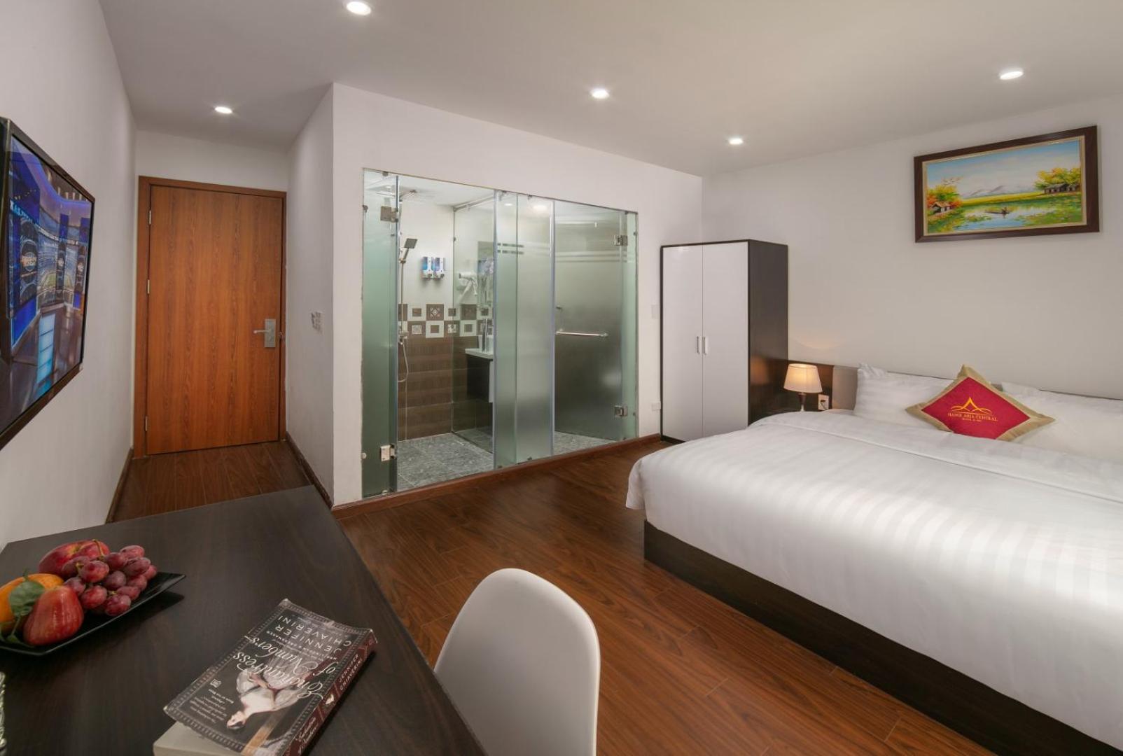 Standard Queen Room photo 1