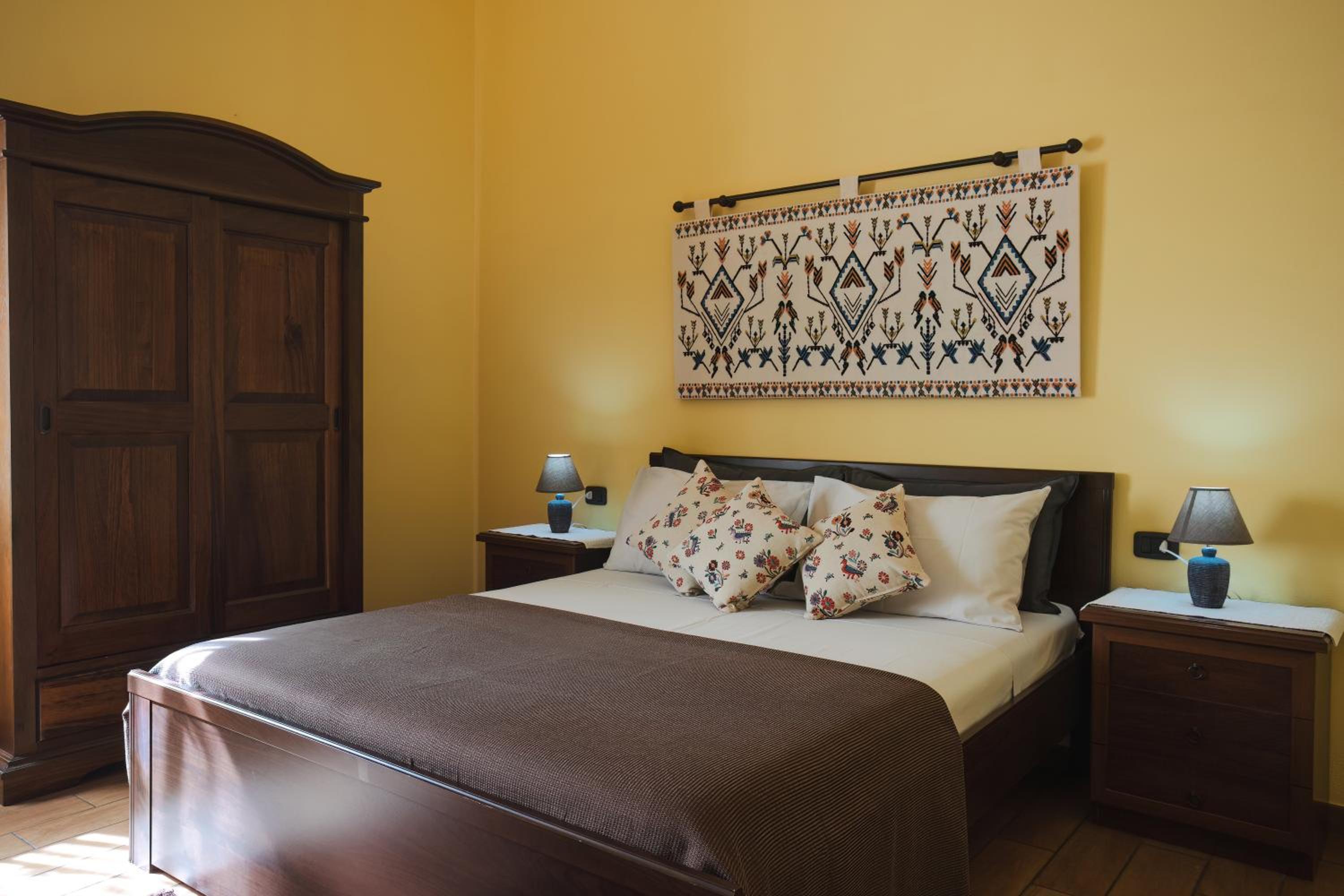 Double Room - Photo 15
