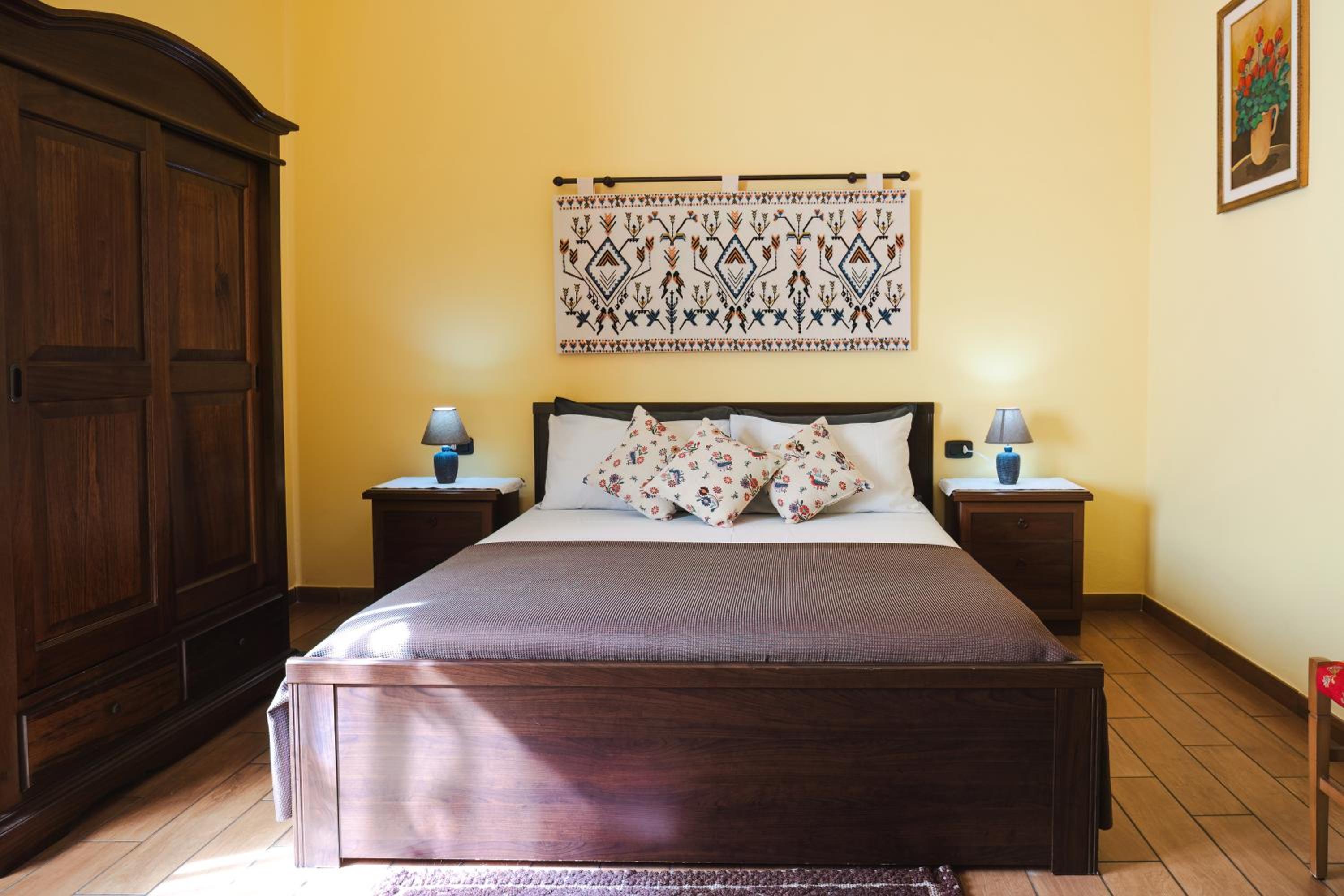 Double Room - Photo 24