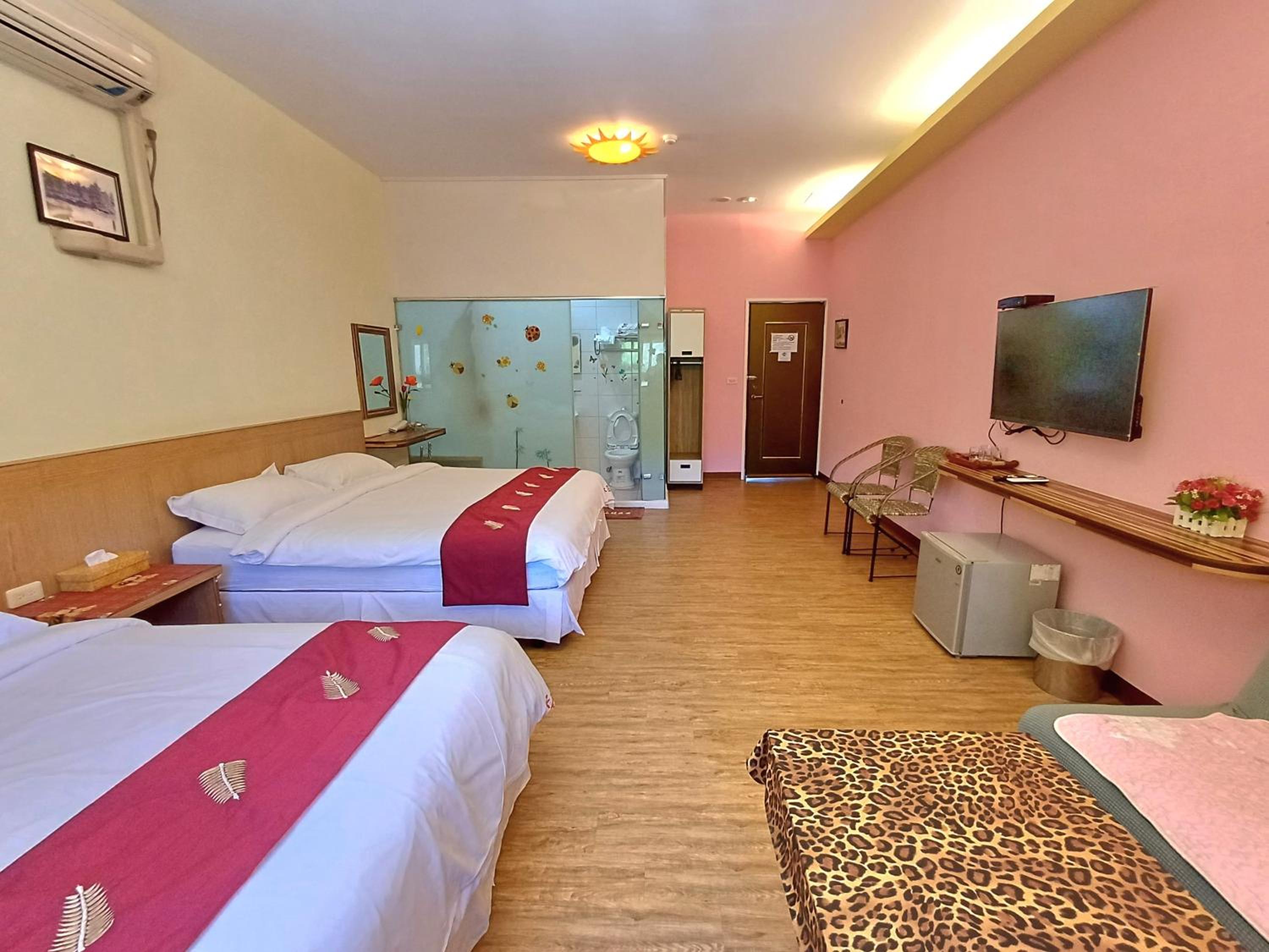 Quadruple Room with Mountain View photo 1