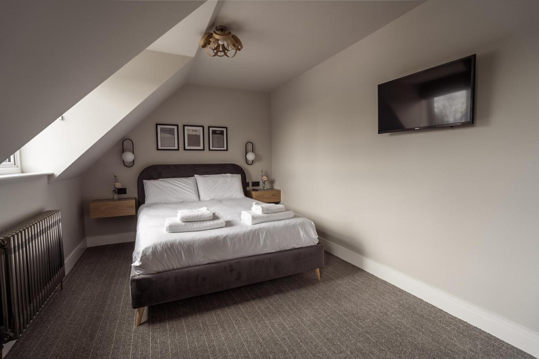 Standard King Room photo 1