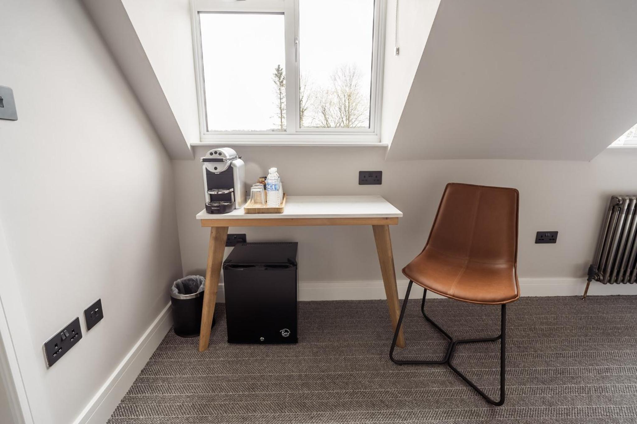 Standard King Room photo 2