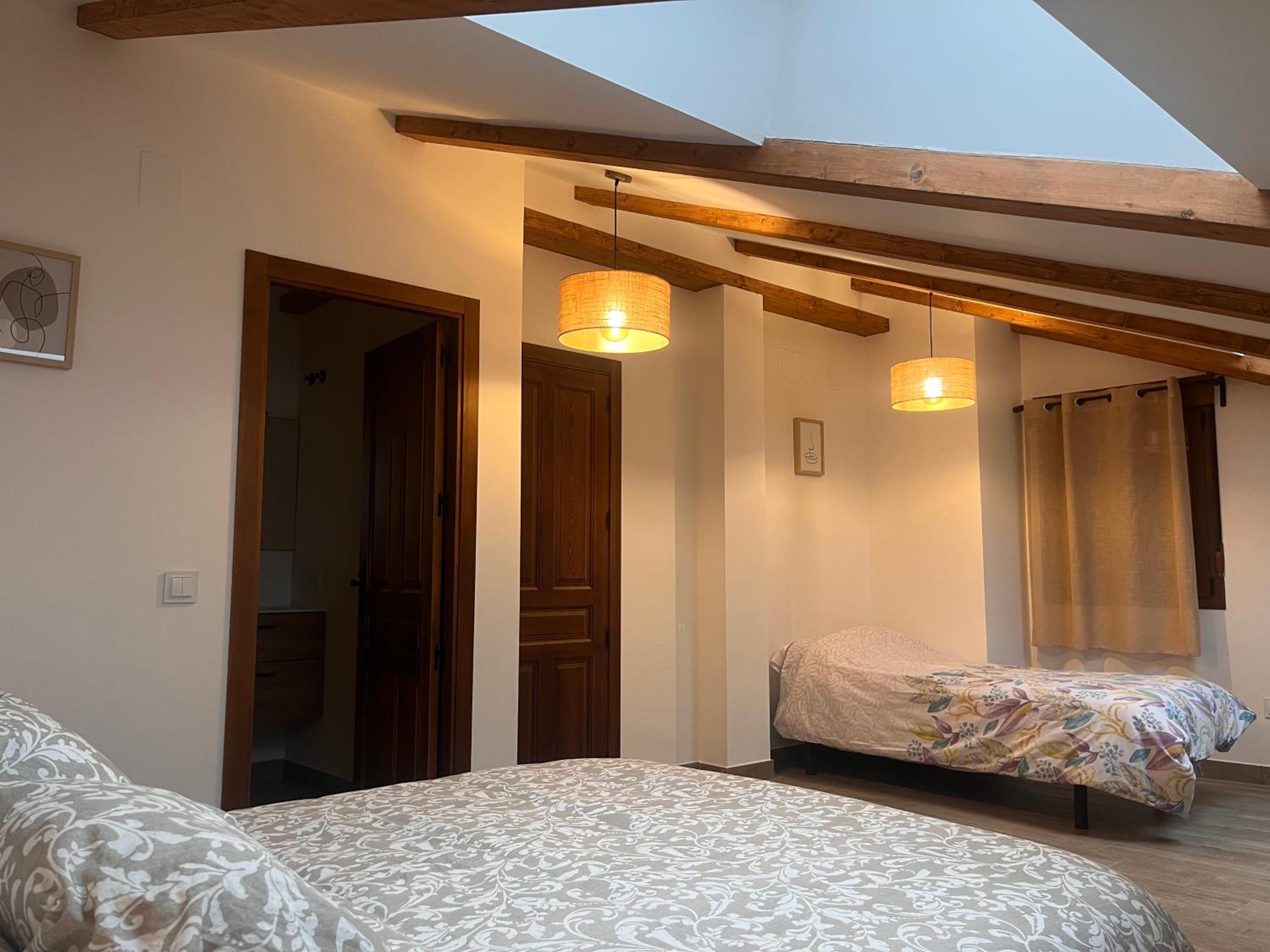 Casa adosada de tres habitaciones