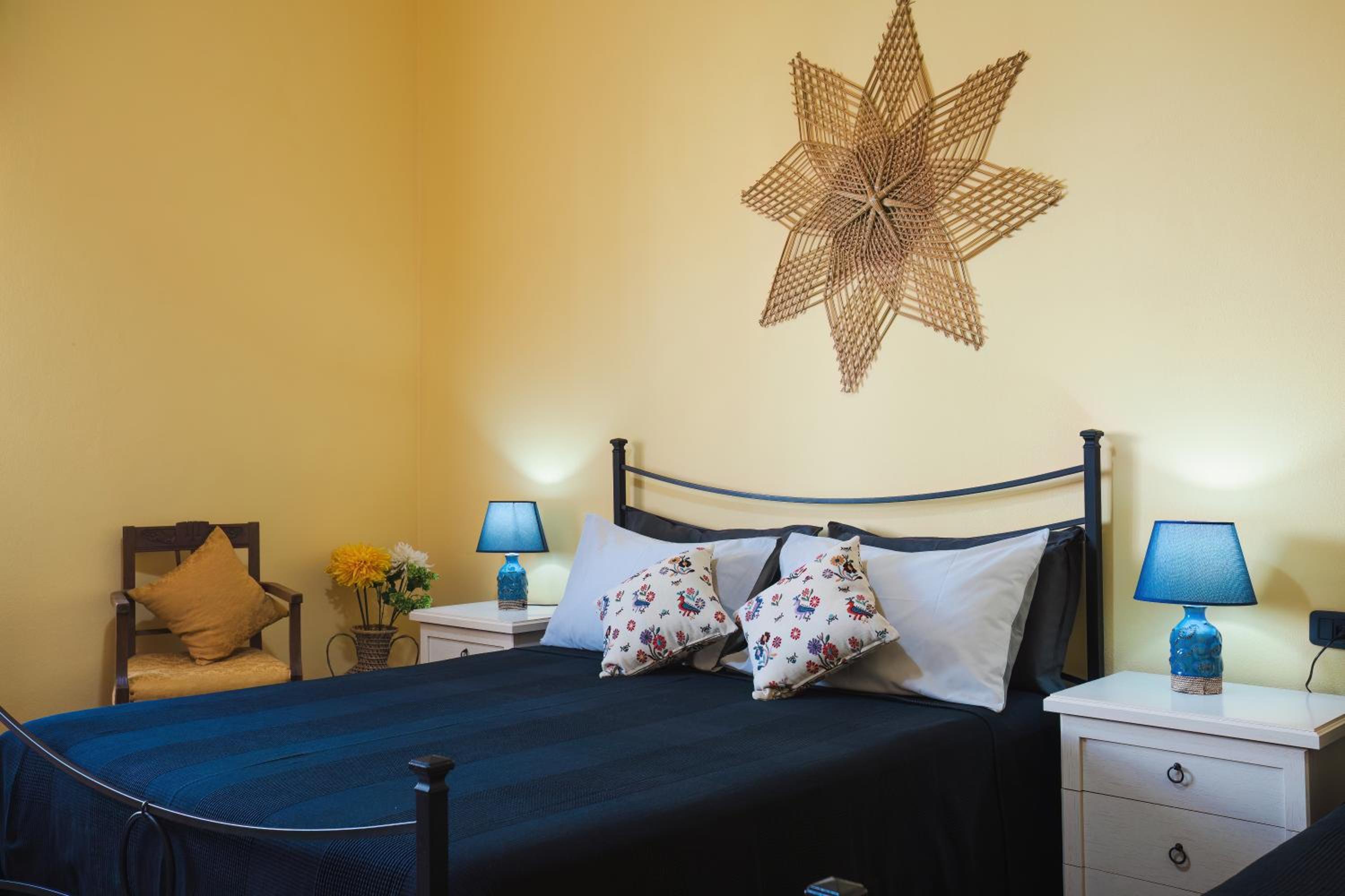 Triple Room with Private Bathroom - Photo 1