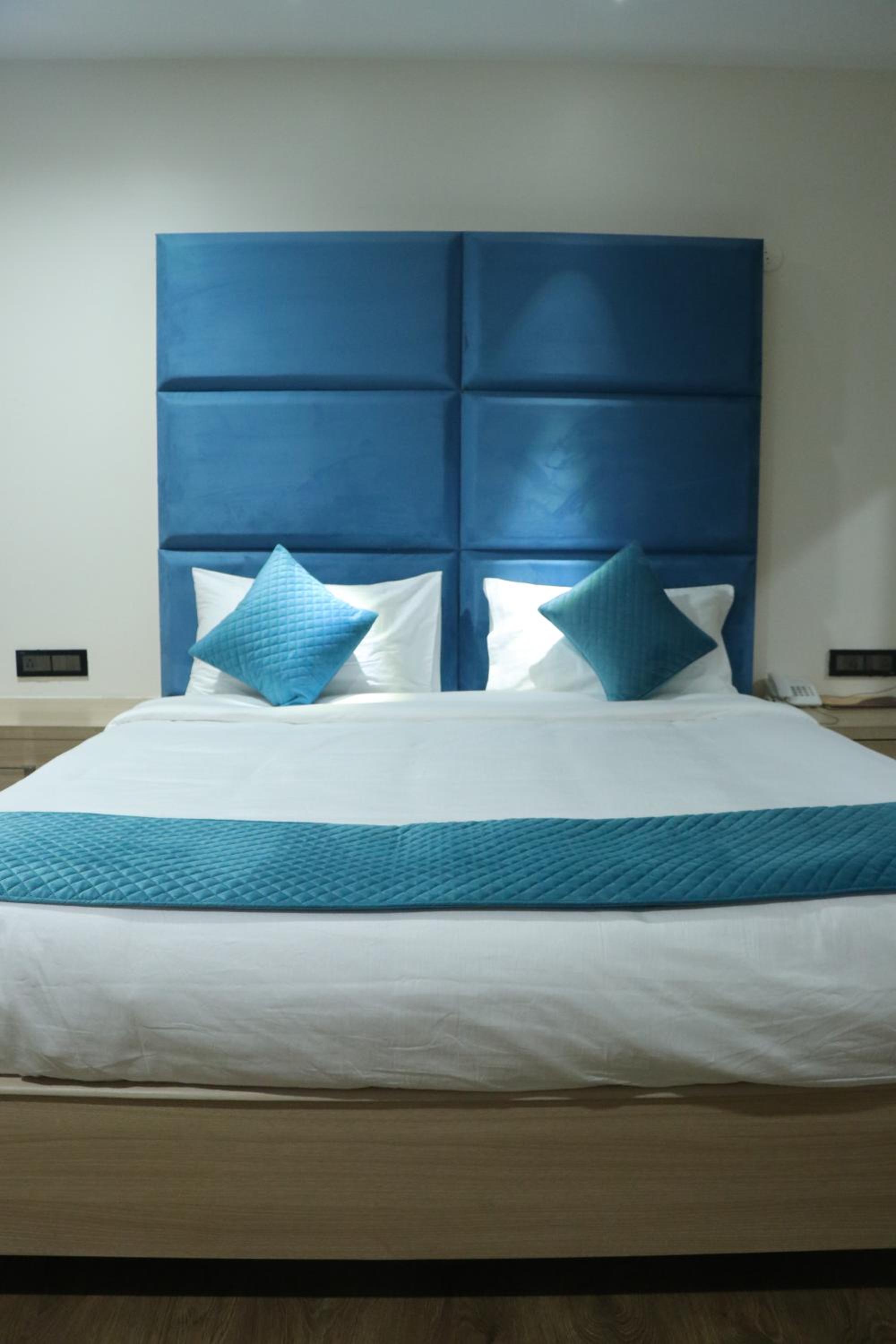 Superior King Room photo 1
