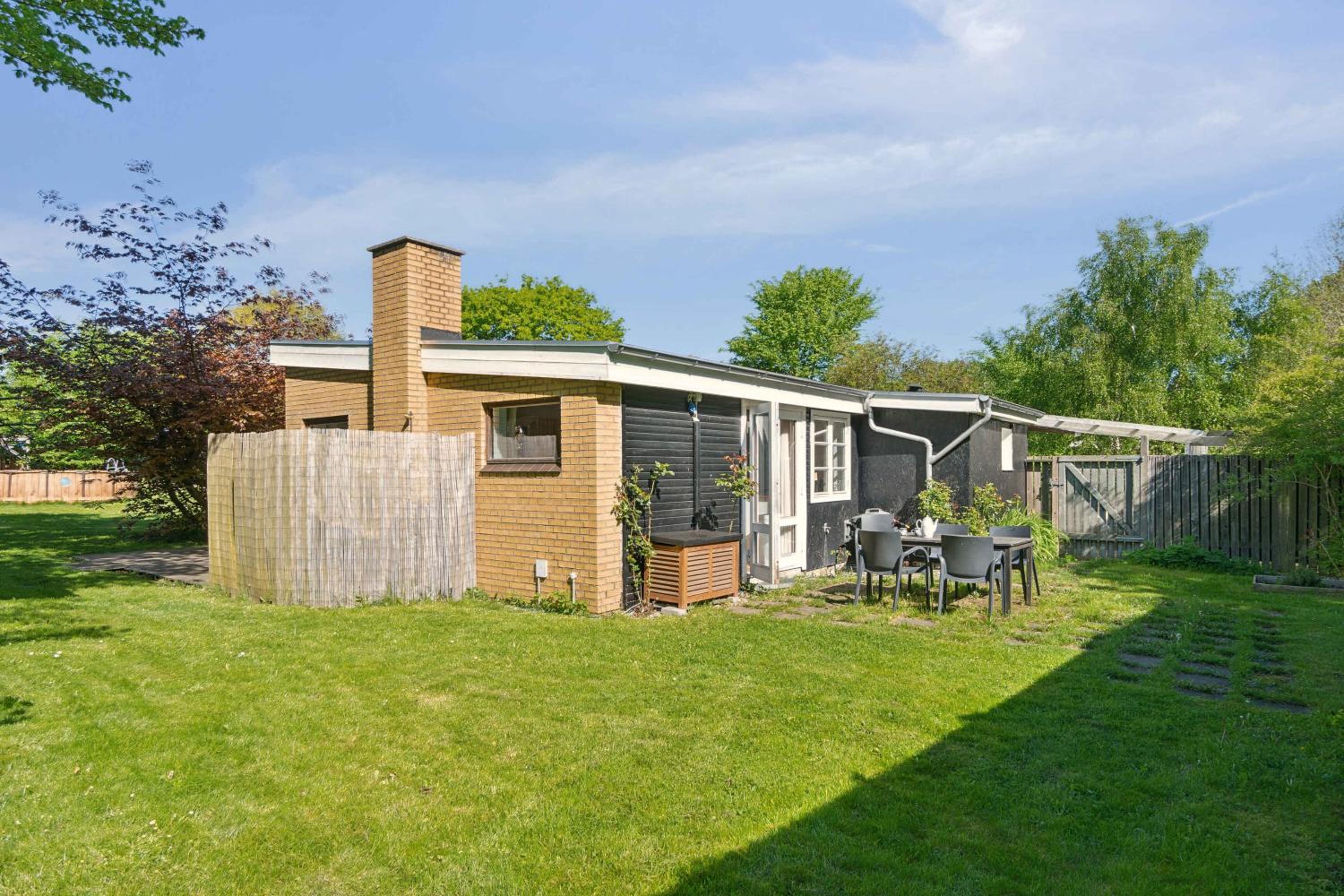 Four-Bedroom Vacation Home photo 2