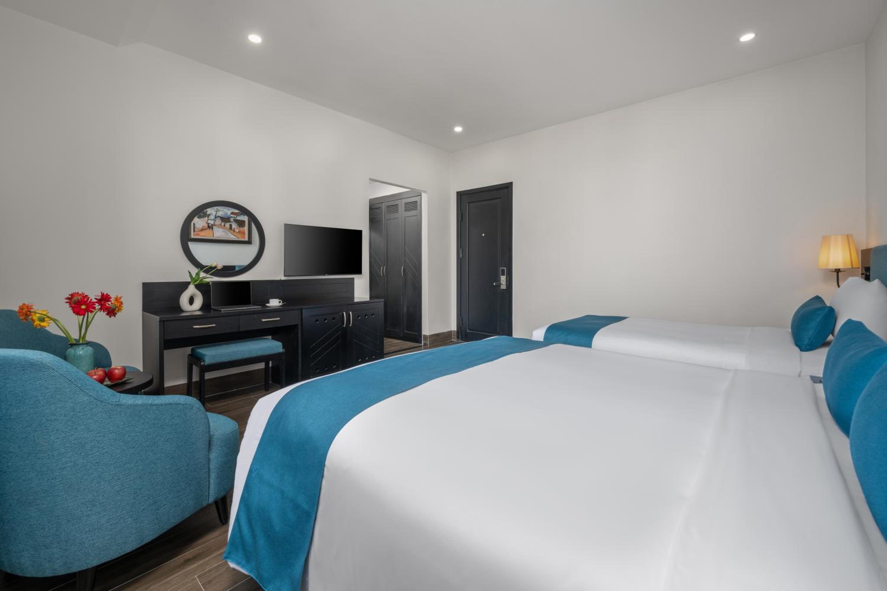Deluxe Twin Room - Photo 3