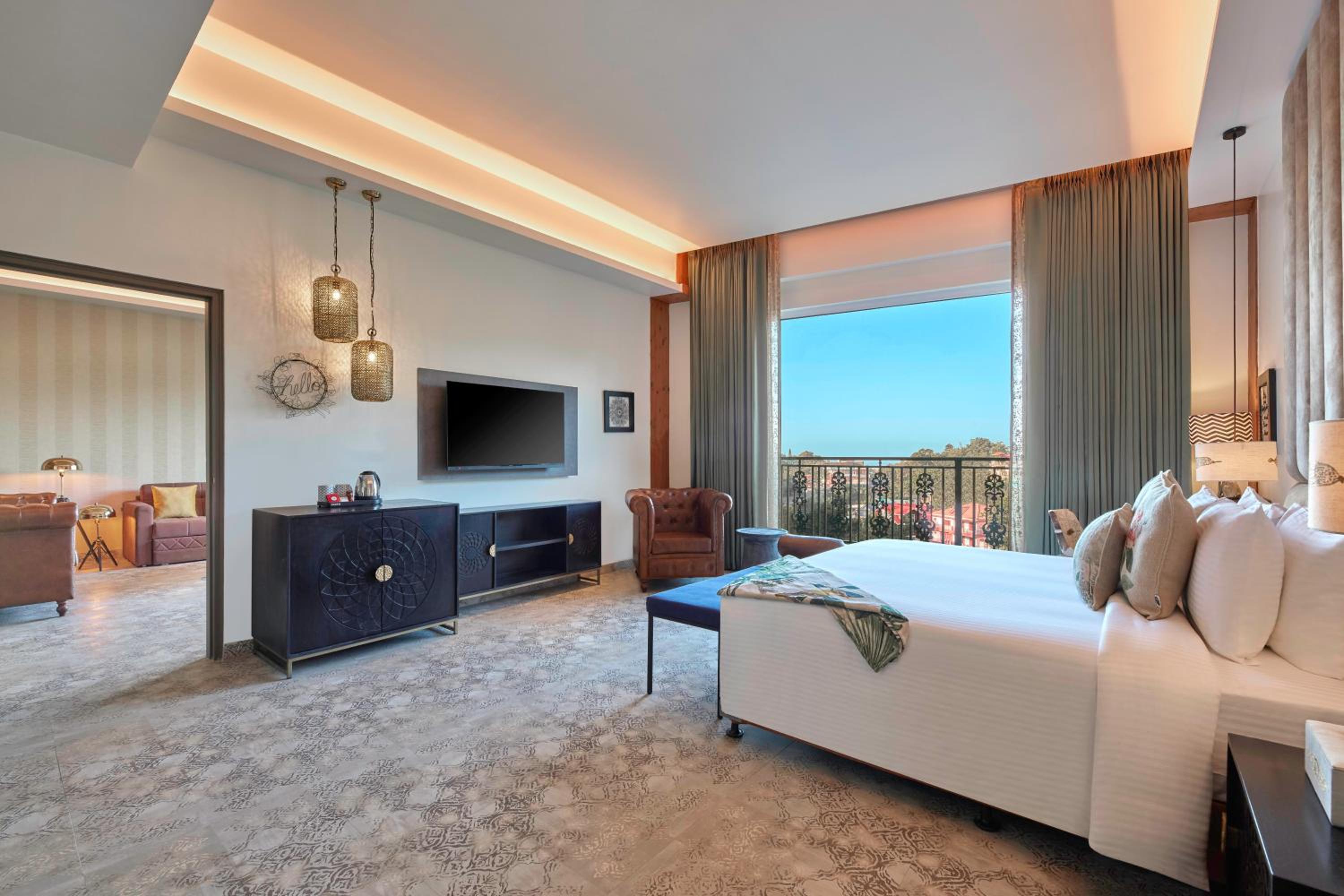 Premium Suite with Balcony - Photo 1